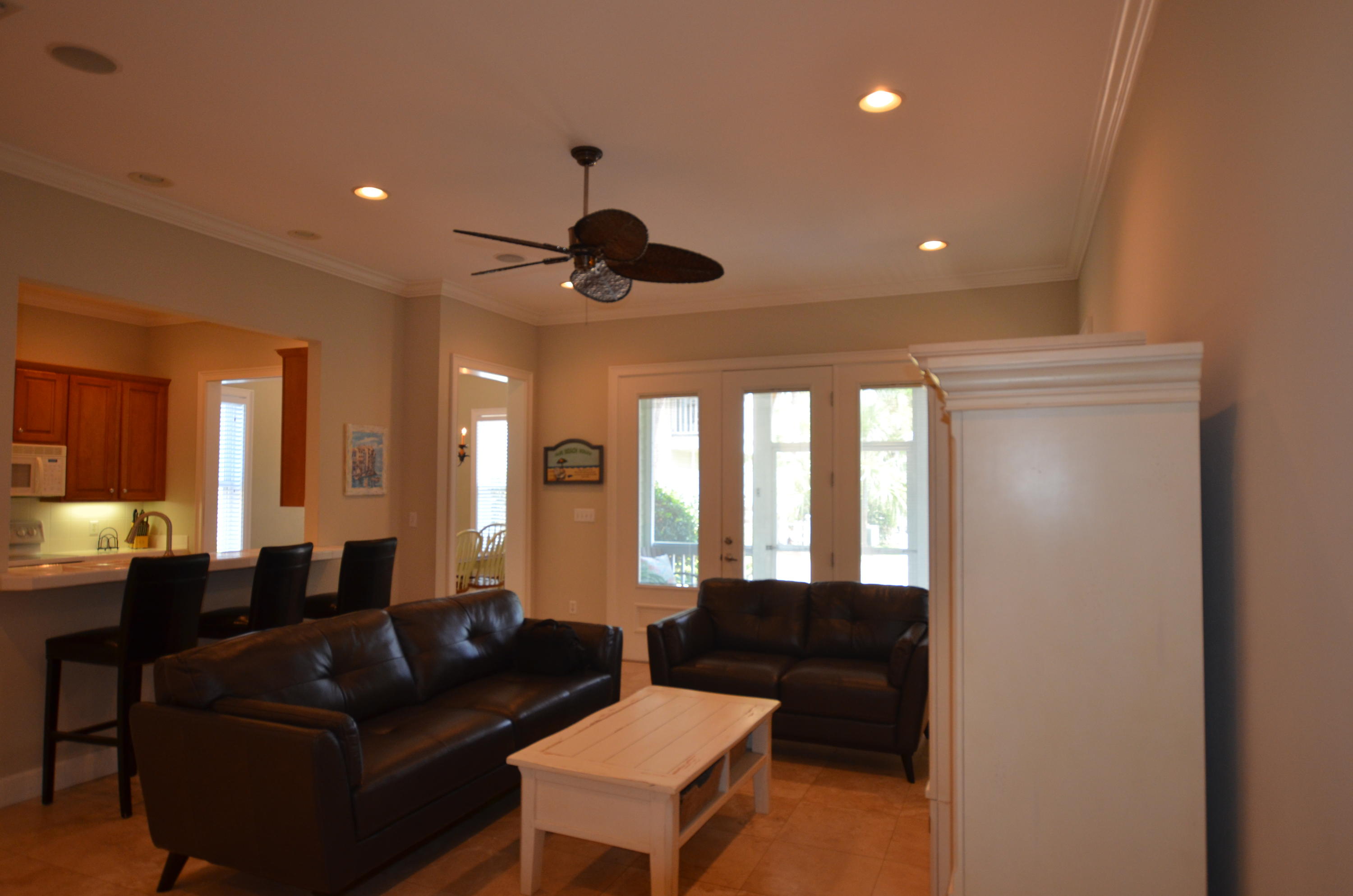 CRYSTAL LAKE - Residential Lease