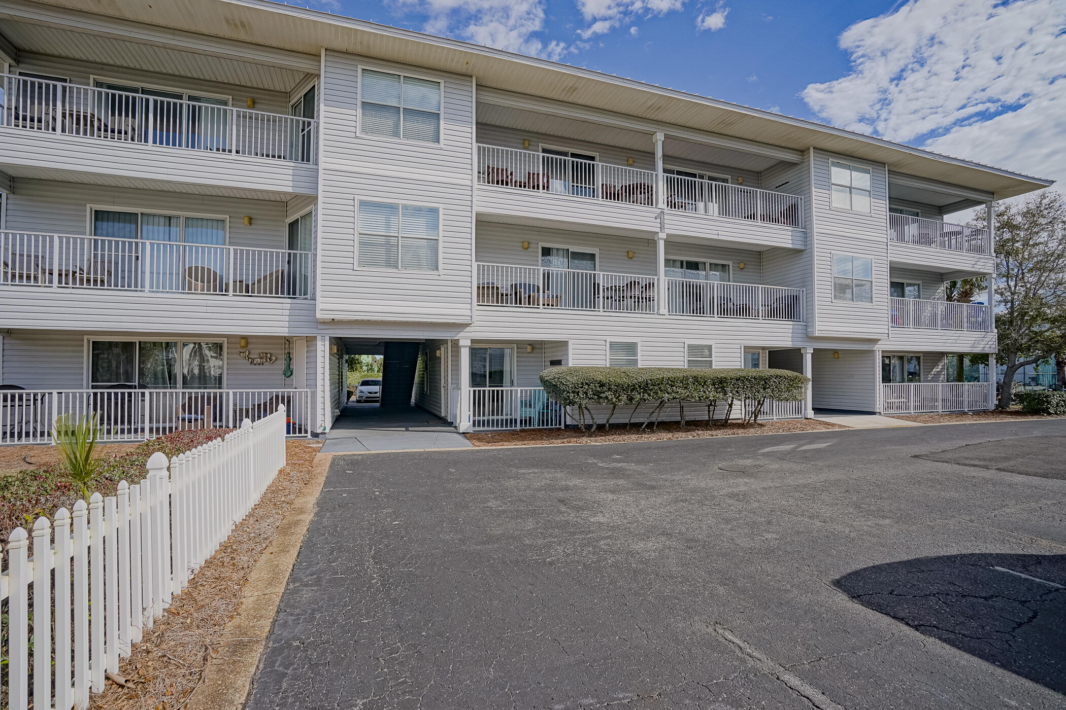 BEACHSIDE VILLAS CONDO - Residential