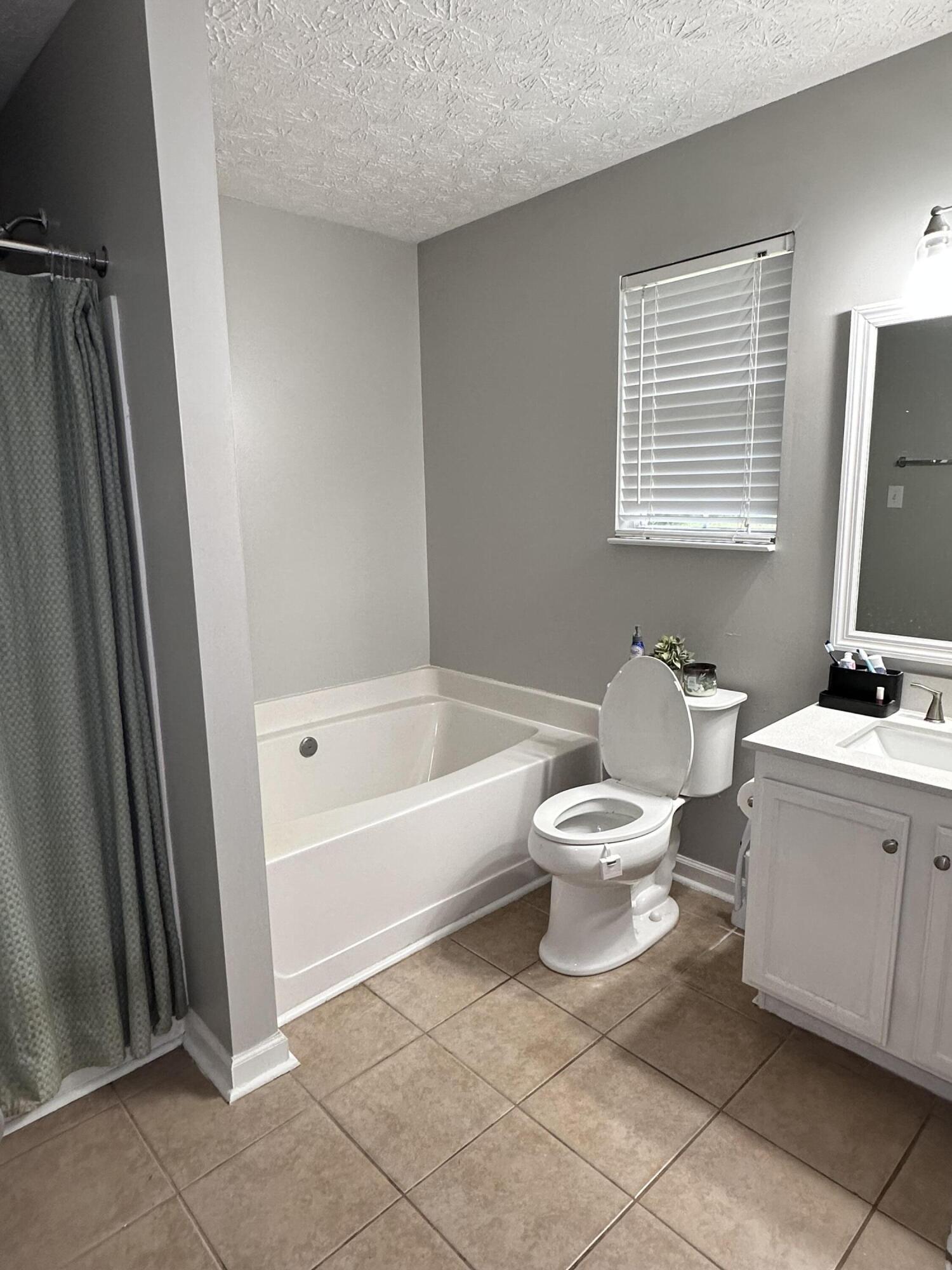 MALLET BAYOU - Residential Lease