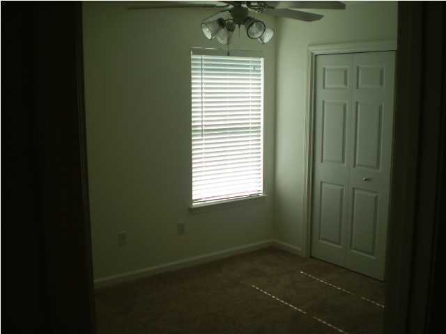 PORT DIXIE - Residential Lease