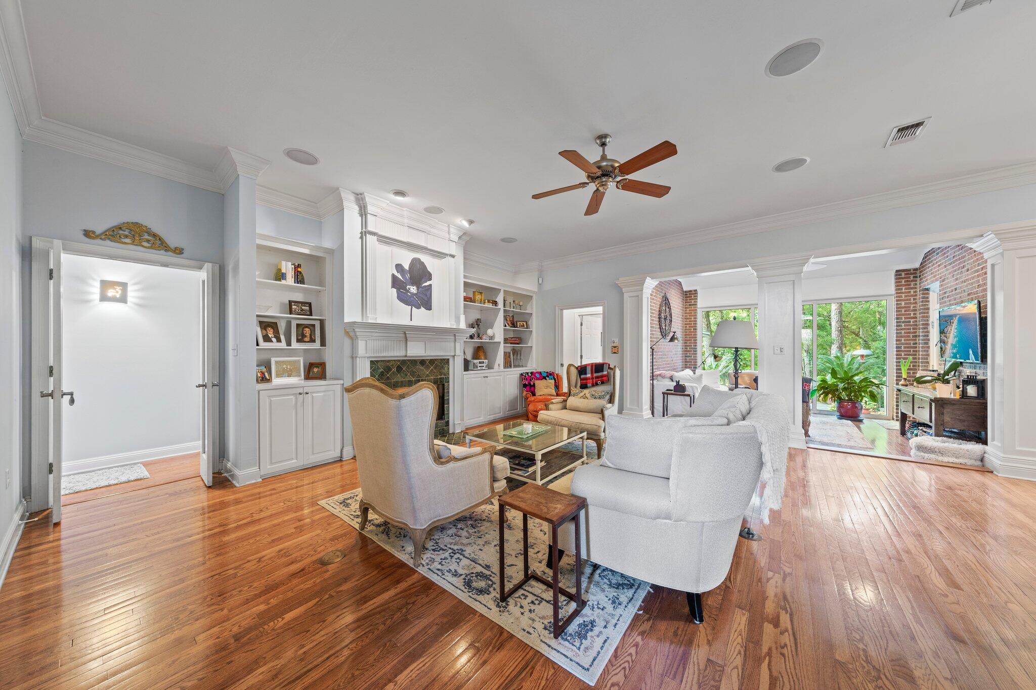 ROCKY BAYOU ESTATES - Residential Lease