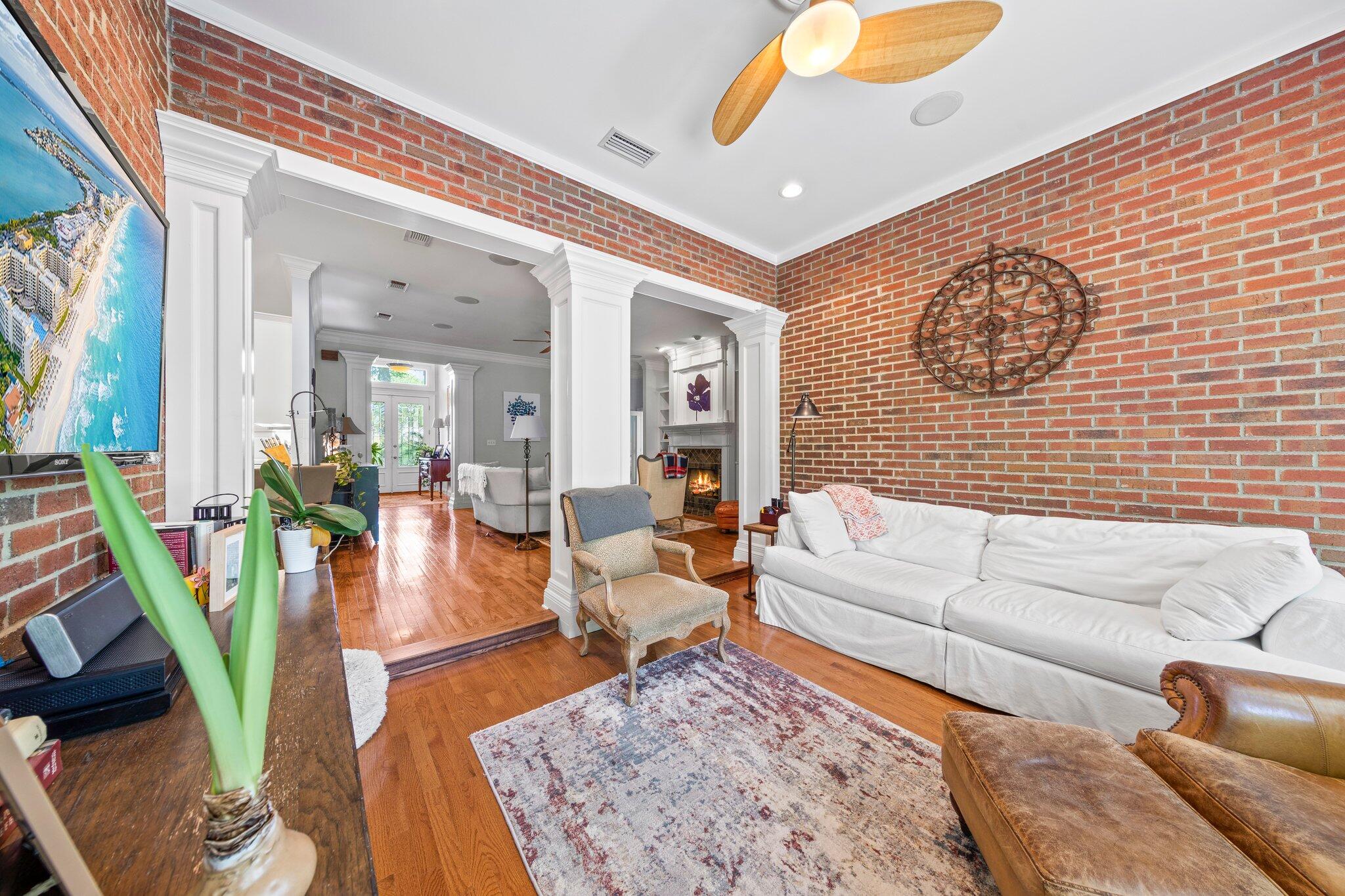 ROCKY BAYOU ESTATES - Residential Lease