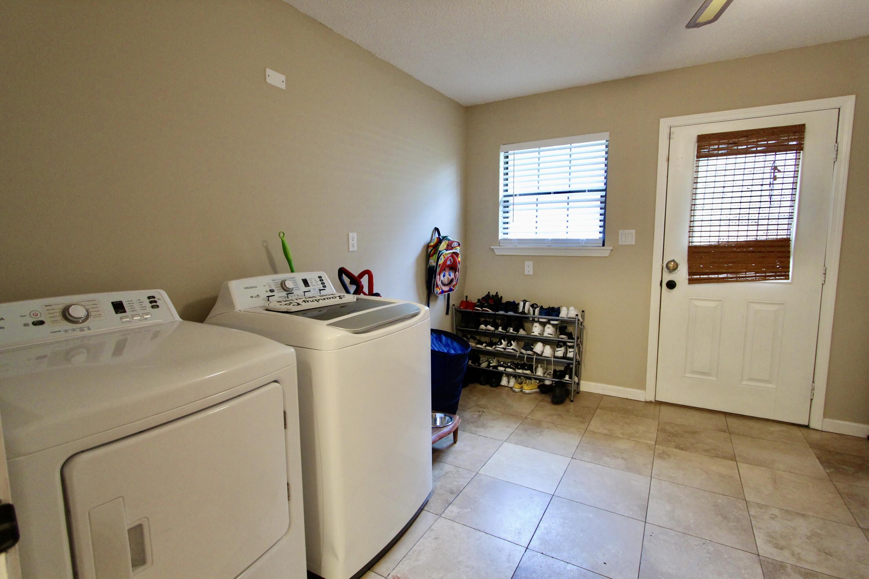 FOXWOOD ESTATES 2 - Residential