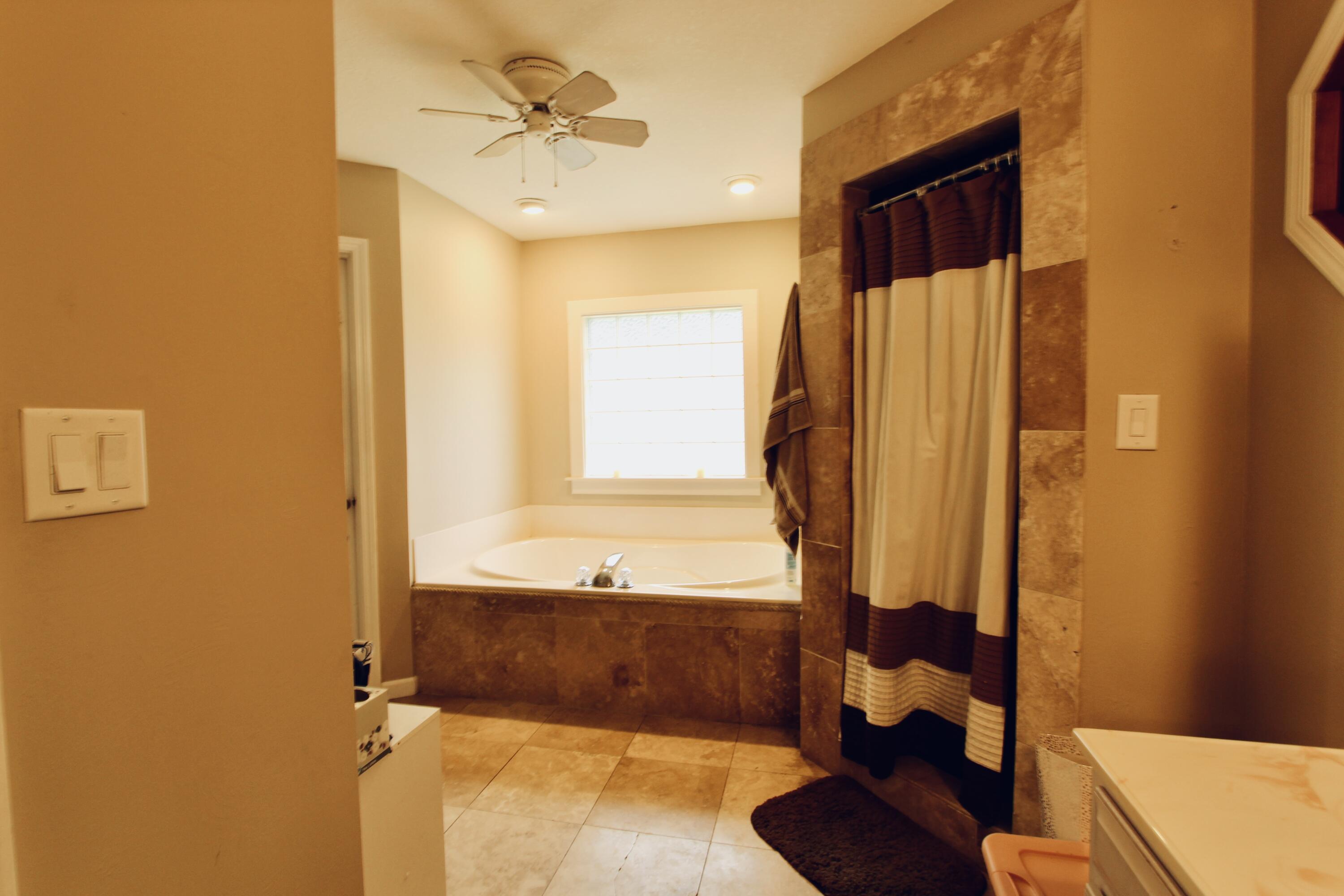 FOXWOOD ESTATES 2 - Residential