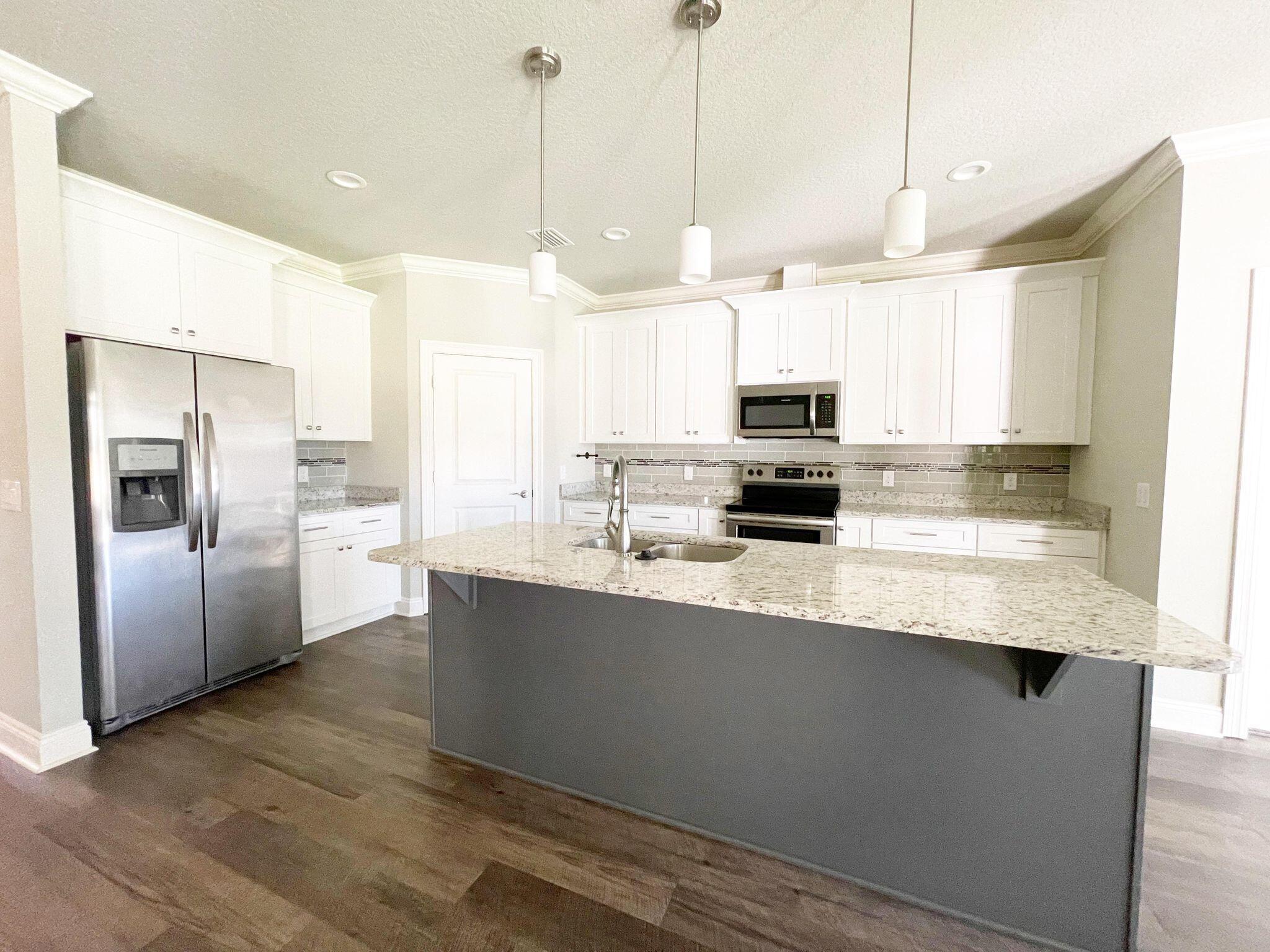 METES & BOUNDS - Residential Lease