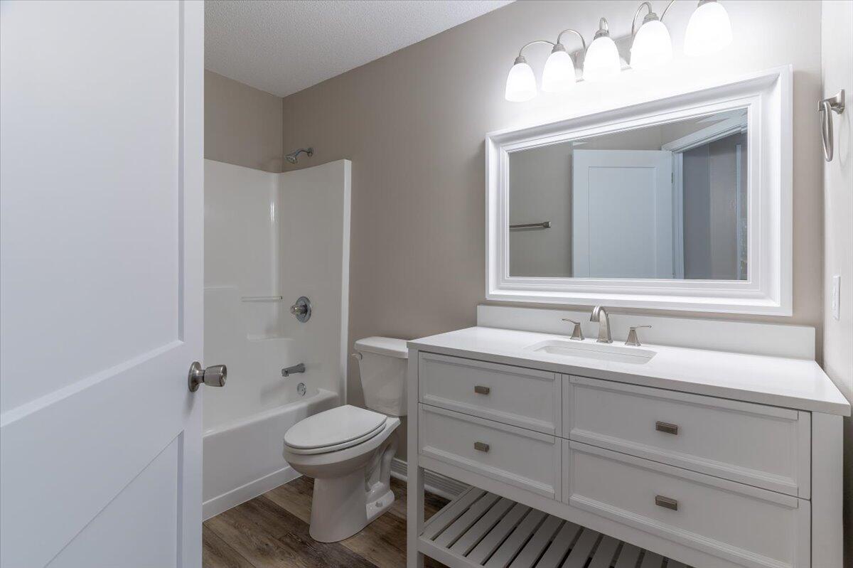 CAMBRIDGE VILLAGE T/H - Residential