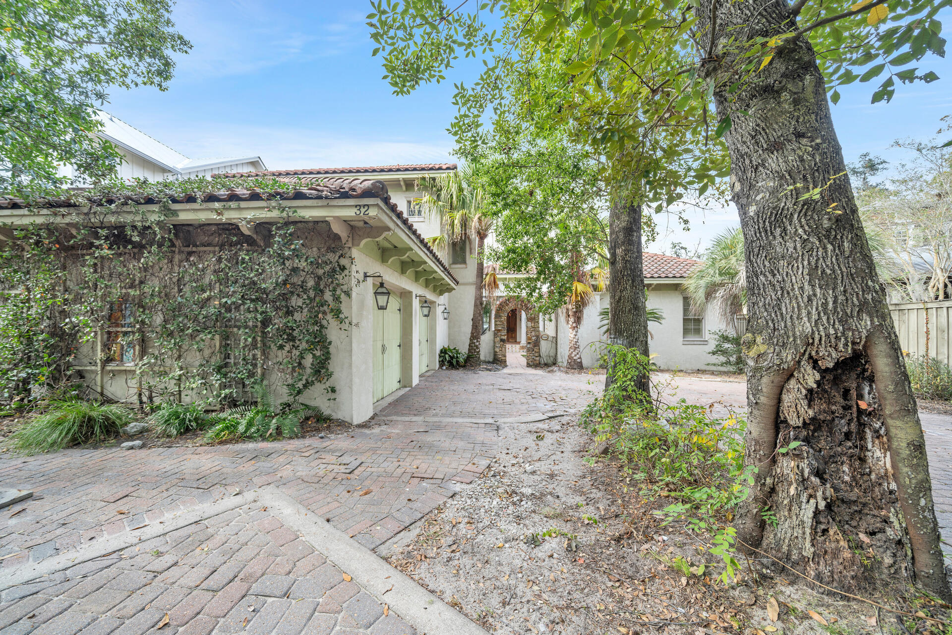 MIKERRI ACRES UNREC - Residential