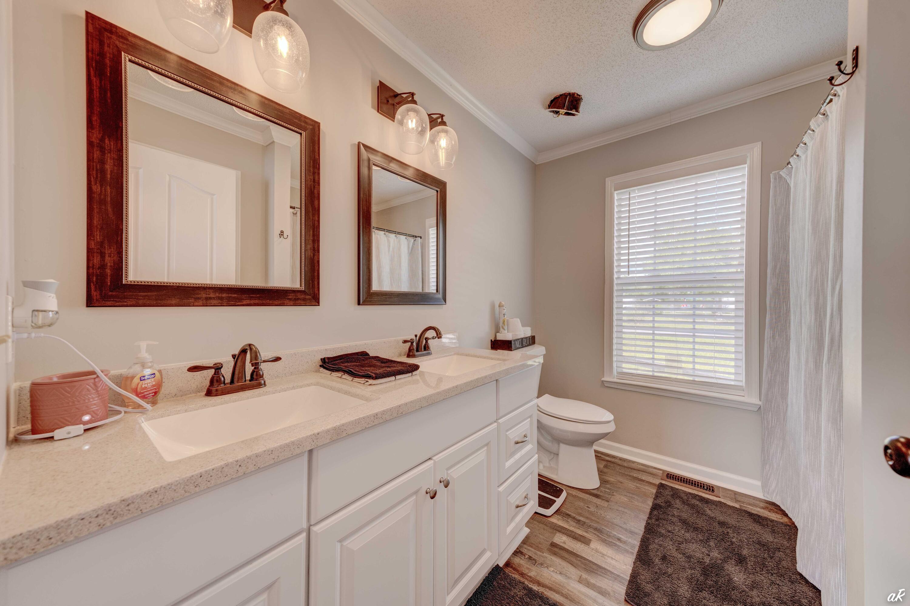 CREEK HOLLOW ESTATES UNIT 1 - Residential