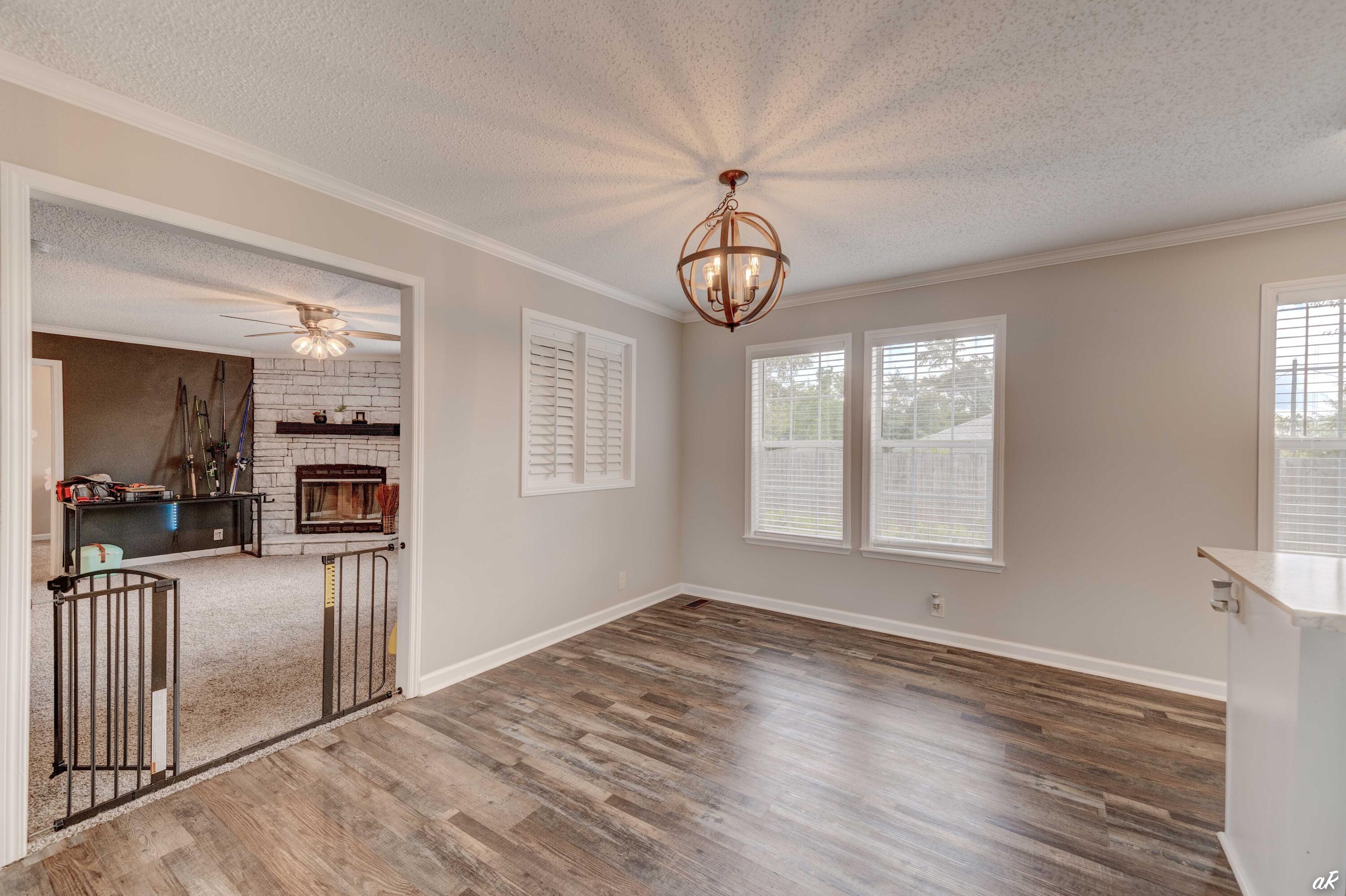 CREEK HOLLOW ESTATES UNIT 1 - Residential