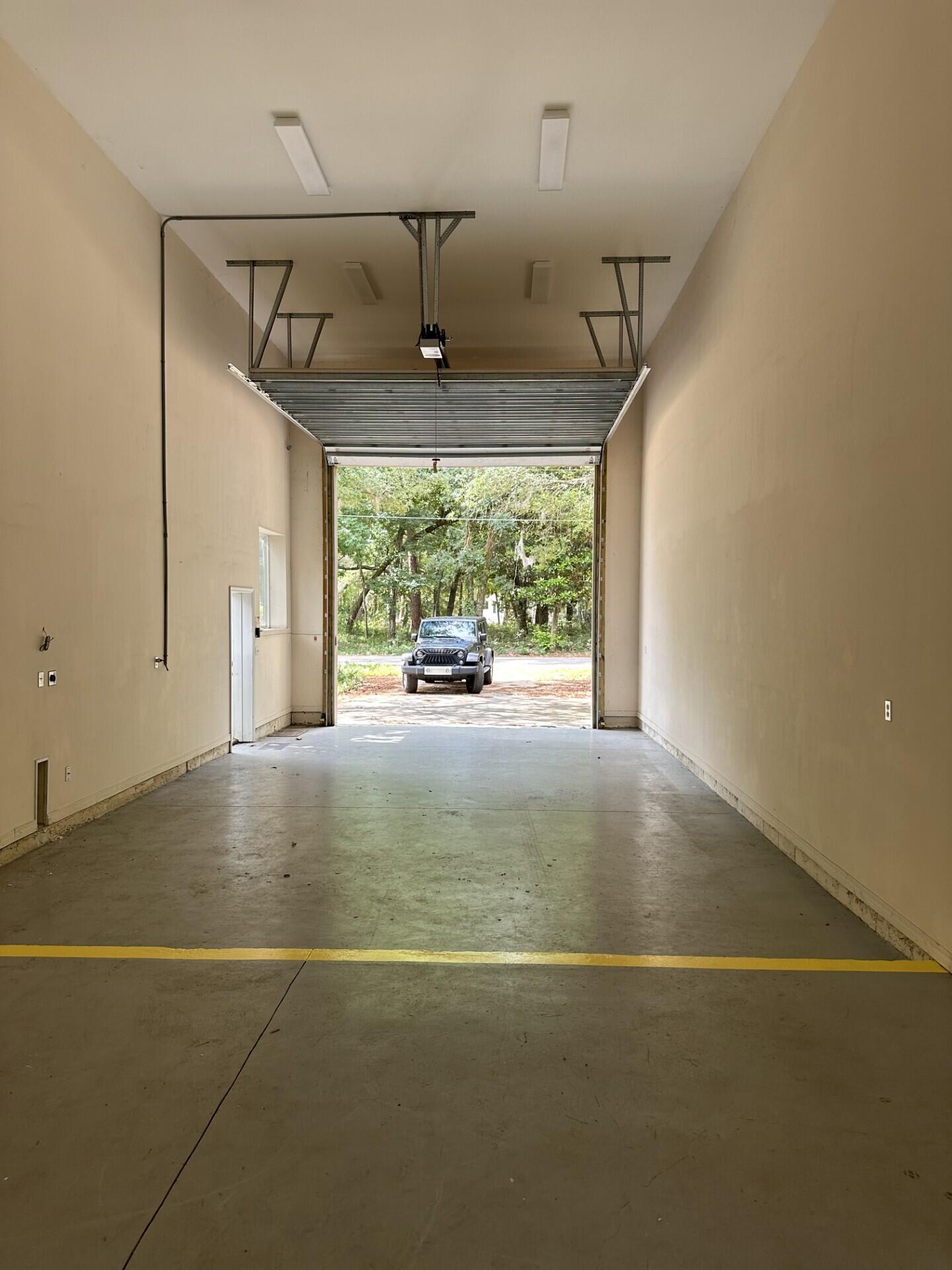 METES & BOUNDS - Residential Lease