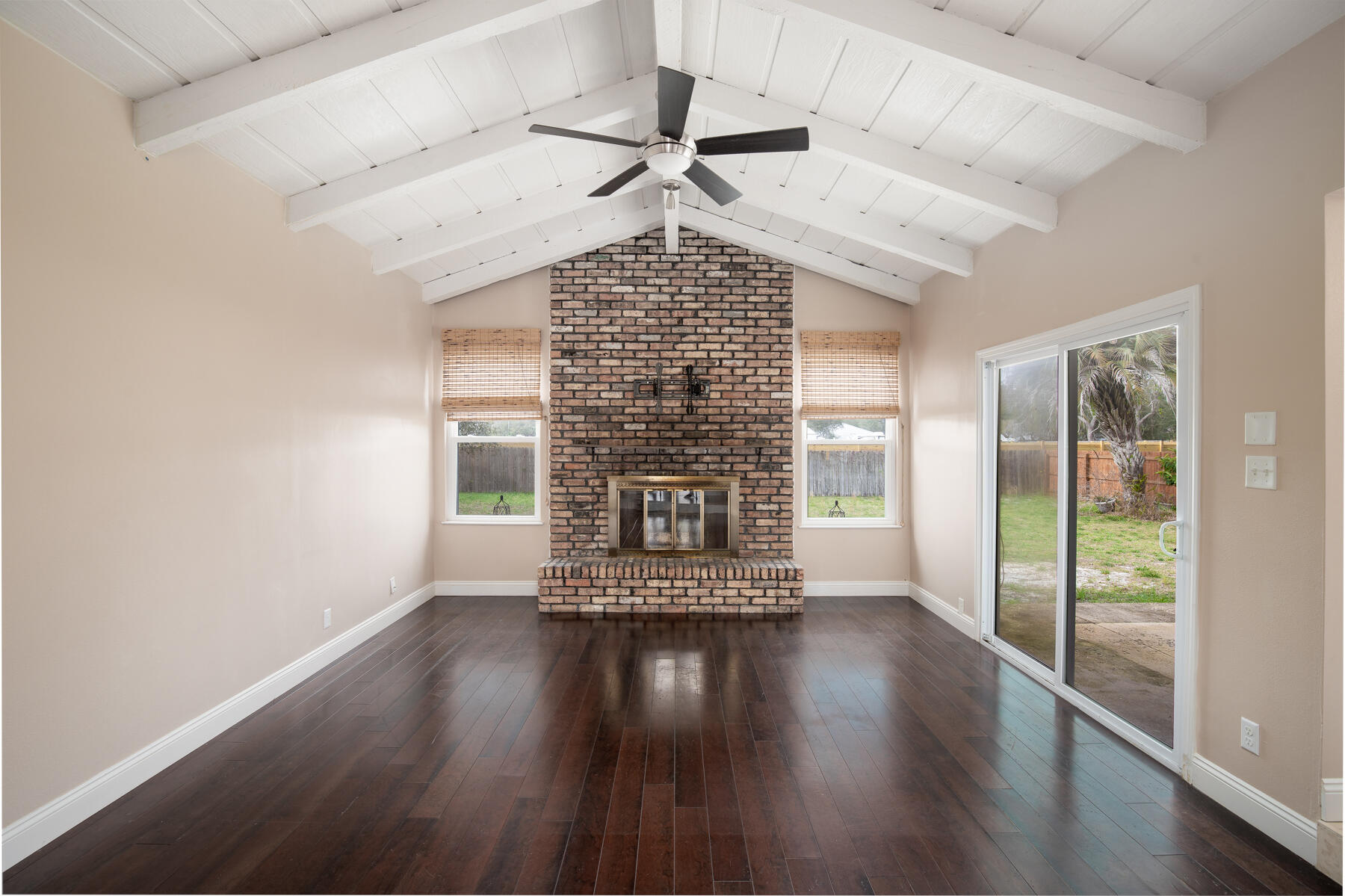 Well maintained charming home on a 1/3 acre lot in the heart of Destin with easy access to Highway 98 as well as the back roads. 4 bedrooms and 2 full baths are tucked away on one side of the floor plan while the kitchen, dining, 1/2 bath and living are all located at the front of the house for easy entertaining. The large backyard is a blank slate for gardening & play design projects. 







Buyer to verify ALL dimensions, square footage and items of importance.