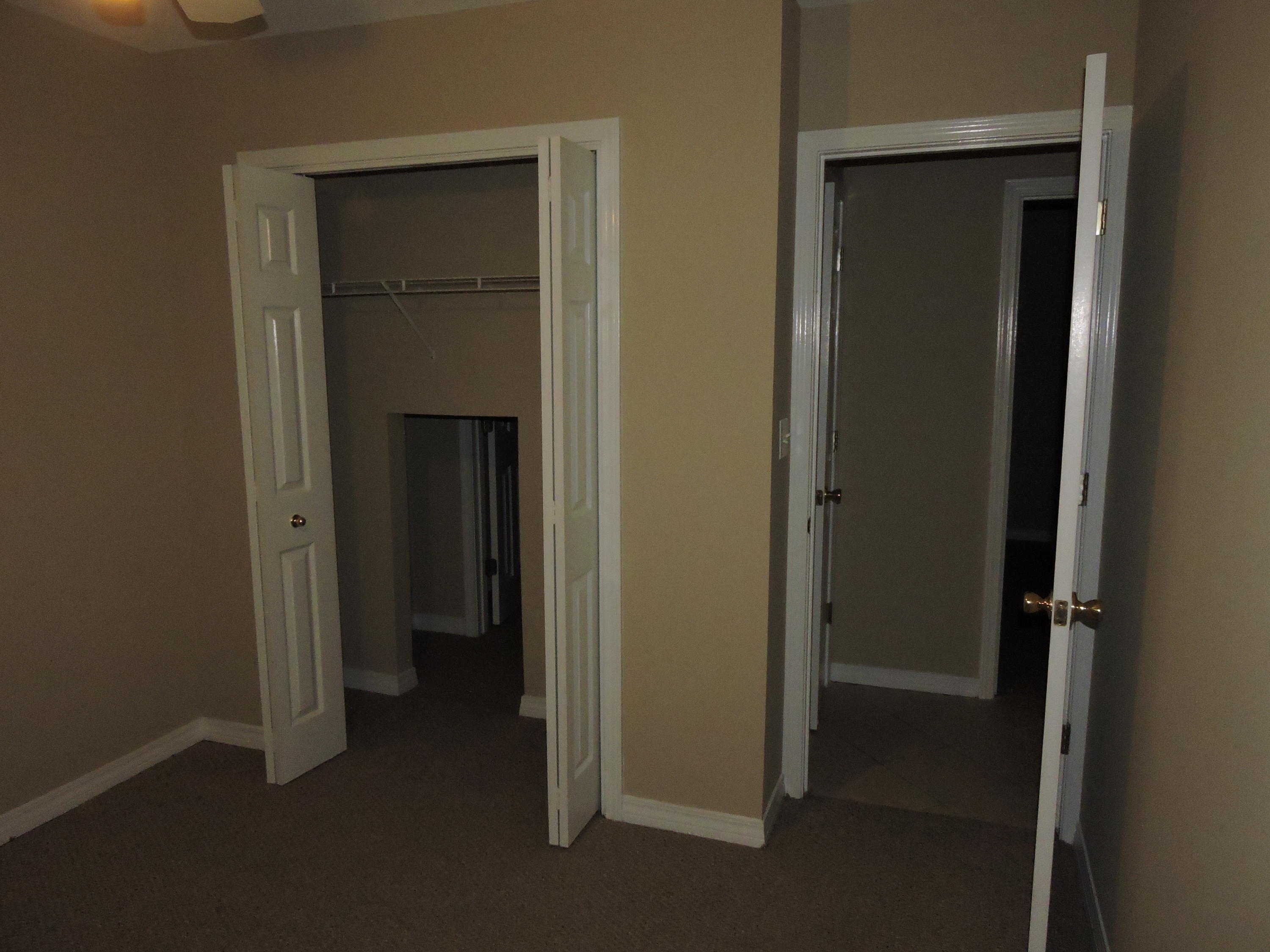 KINGS CROSSING PH II - Residential Lease
