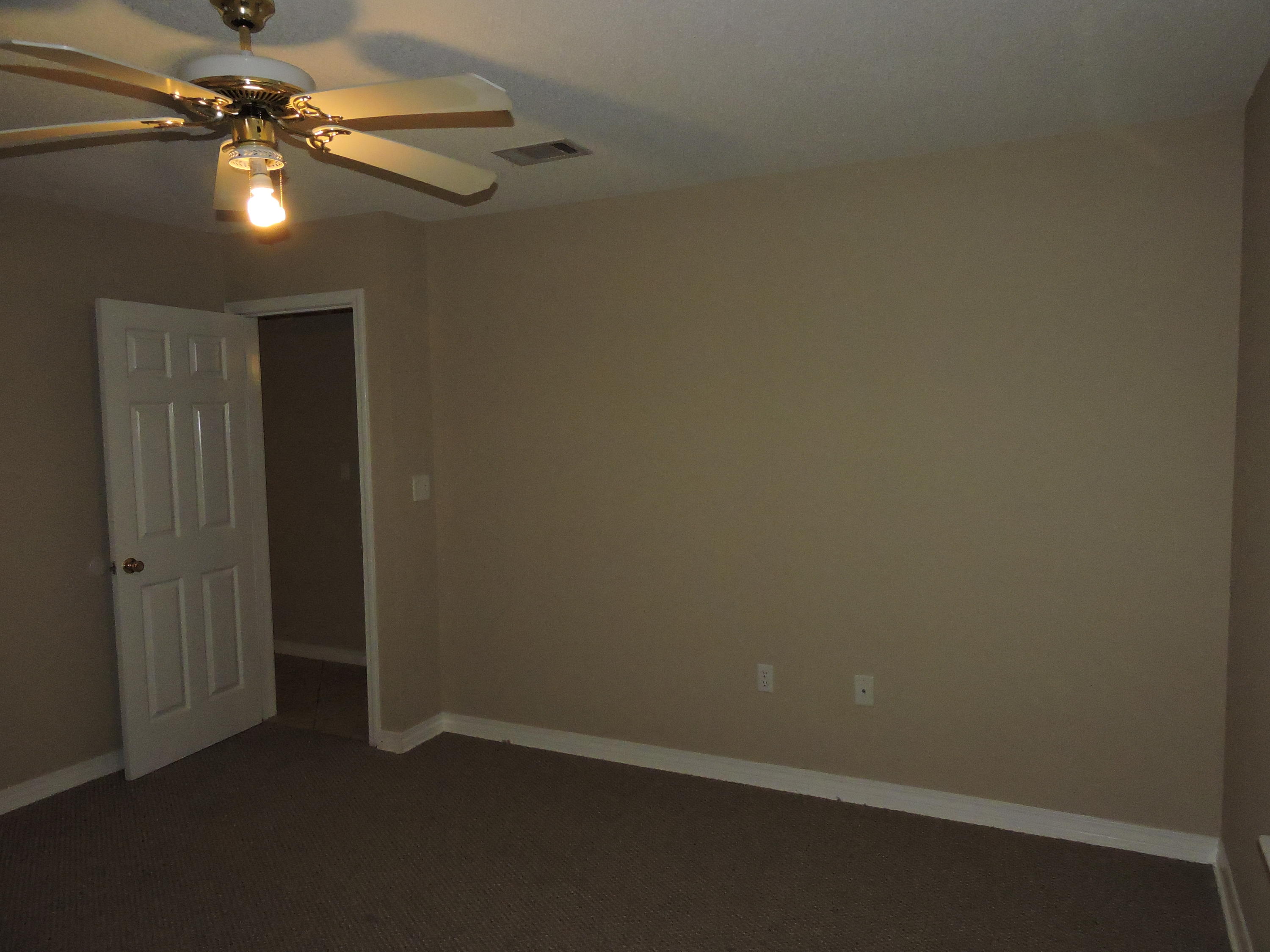 KINGS CROSSING PH II - Residential Lease
