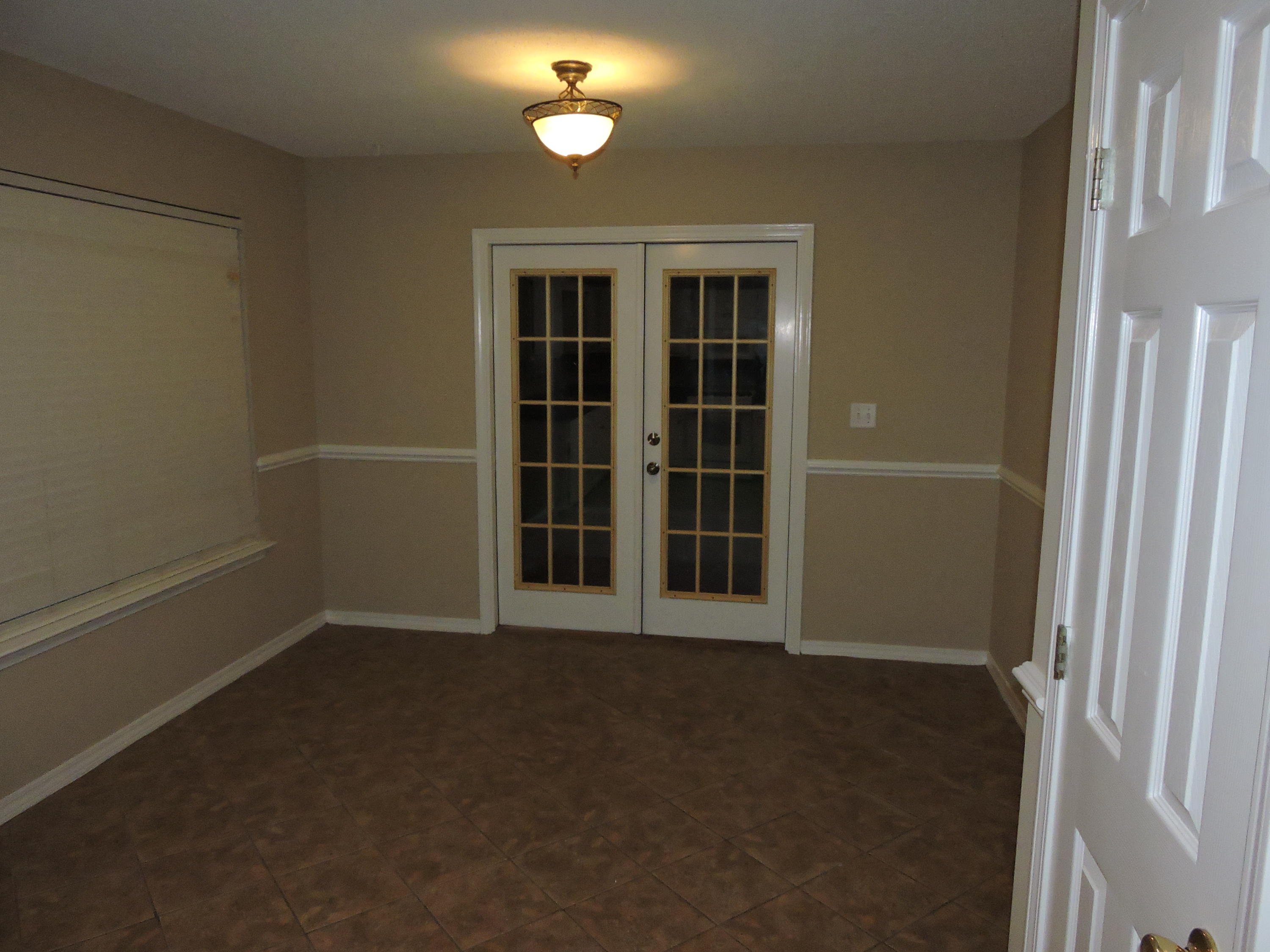 KINGS CROSSING PH II - Residential Lease