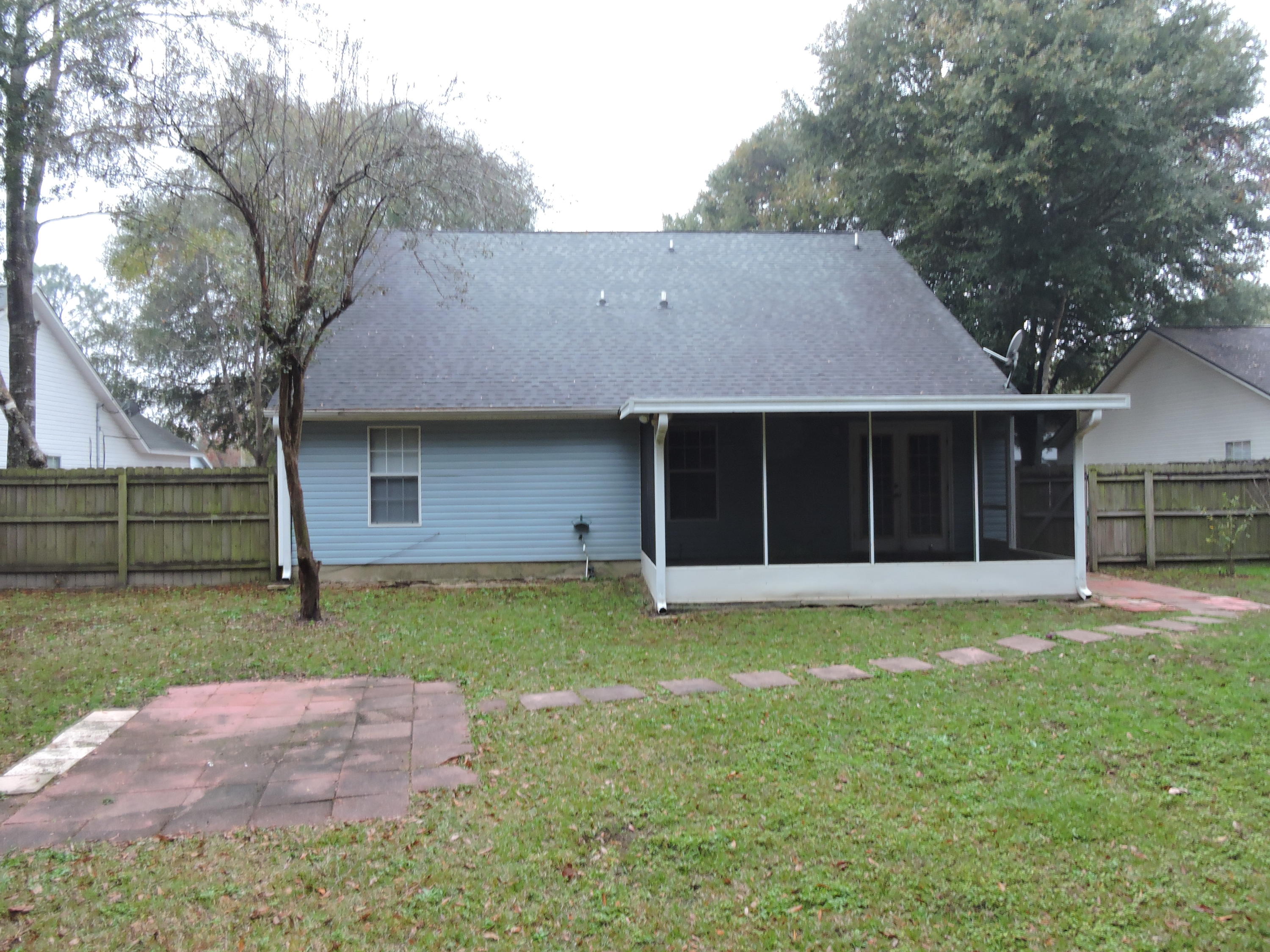KINGS CROSSING PH II - Residential Lease