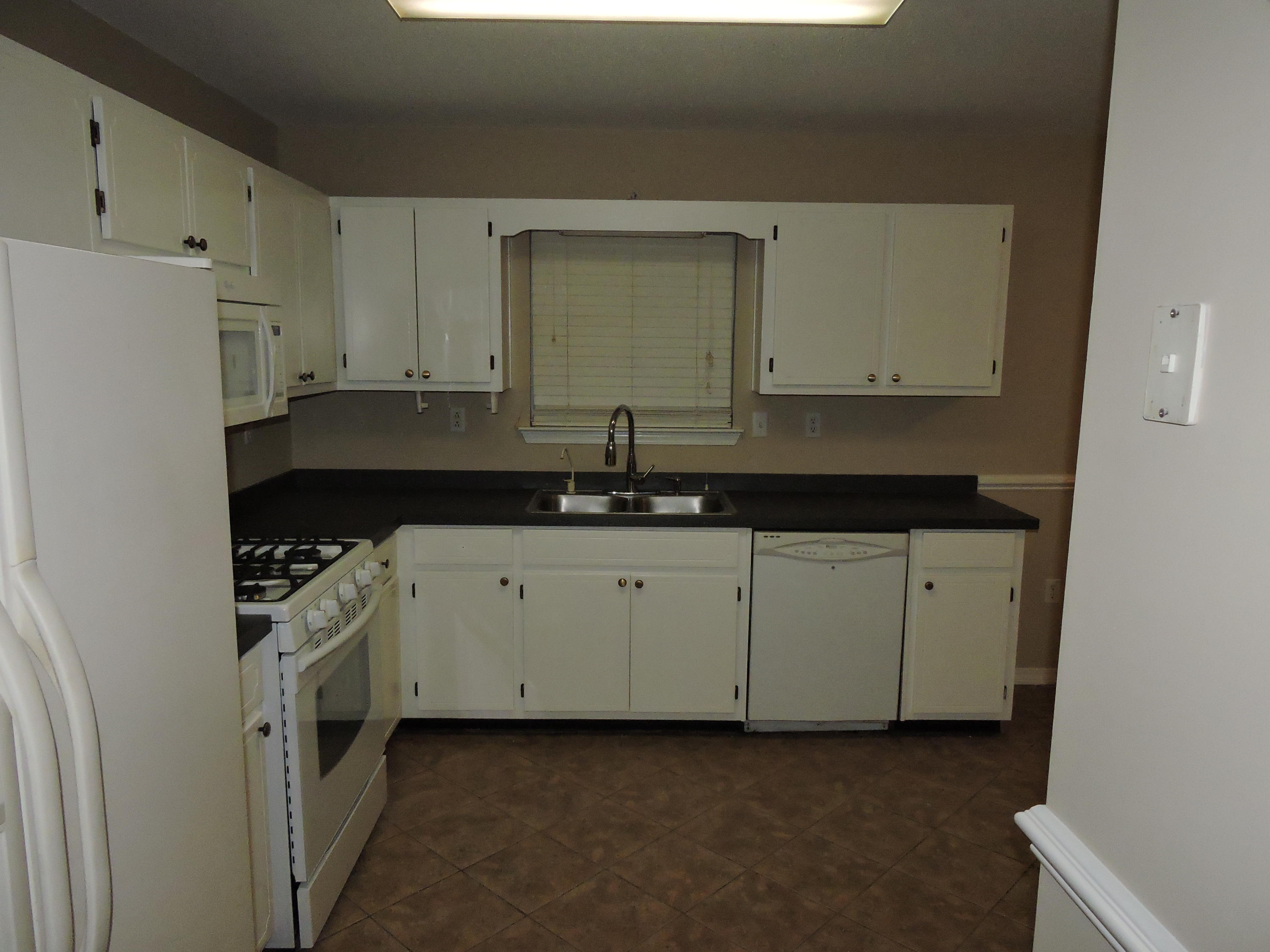 KINGS CROSSING PH II - Residential Lease