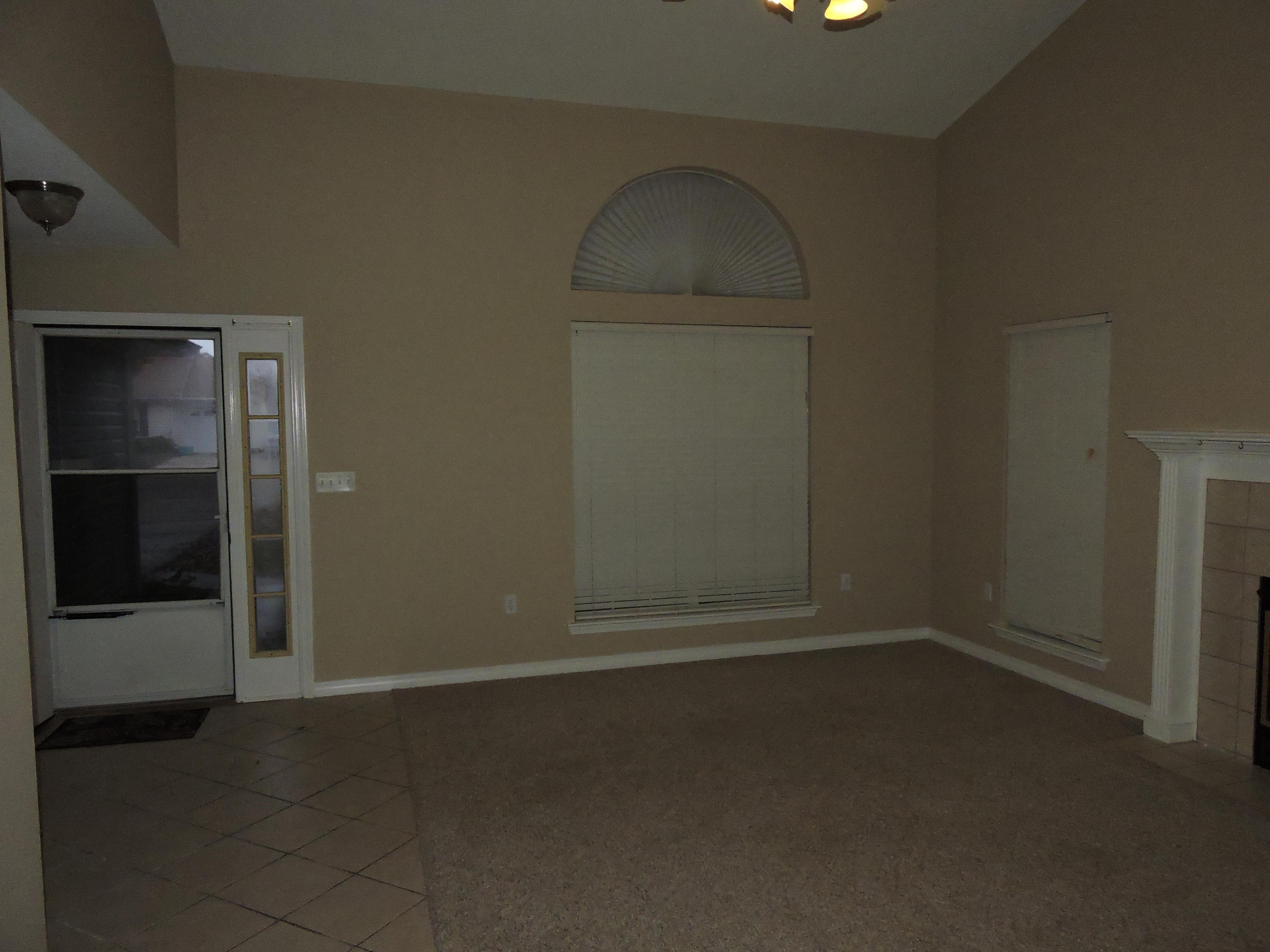 KINGS CROSSING PH II - Residential Lease