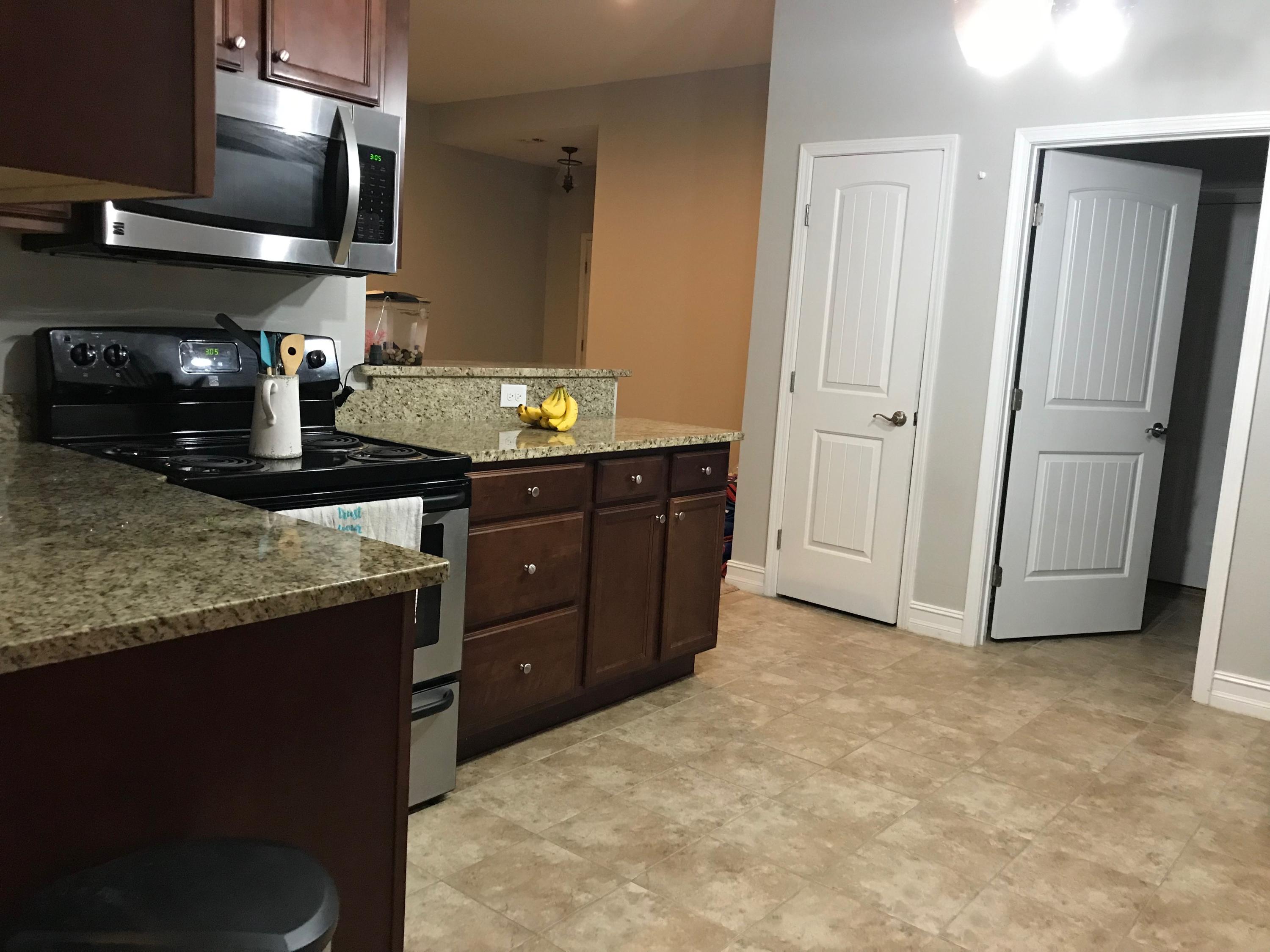 RIVER OAKS - Residential