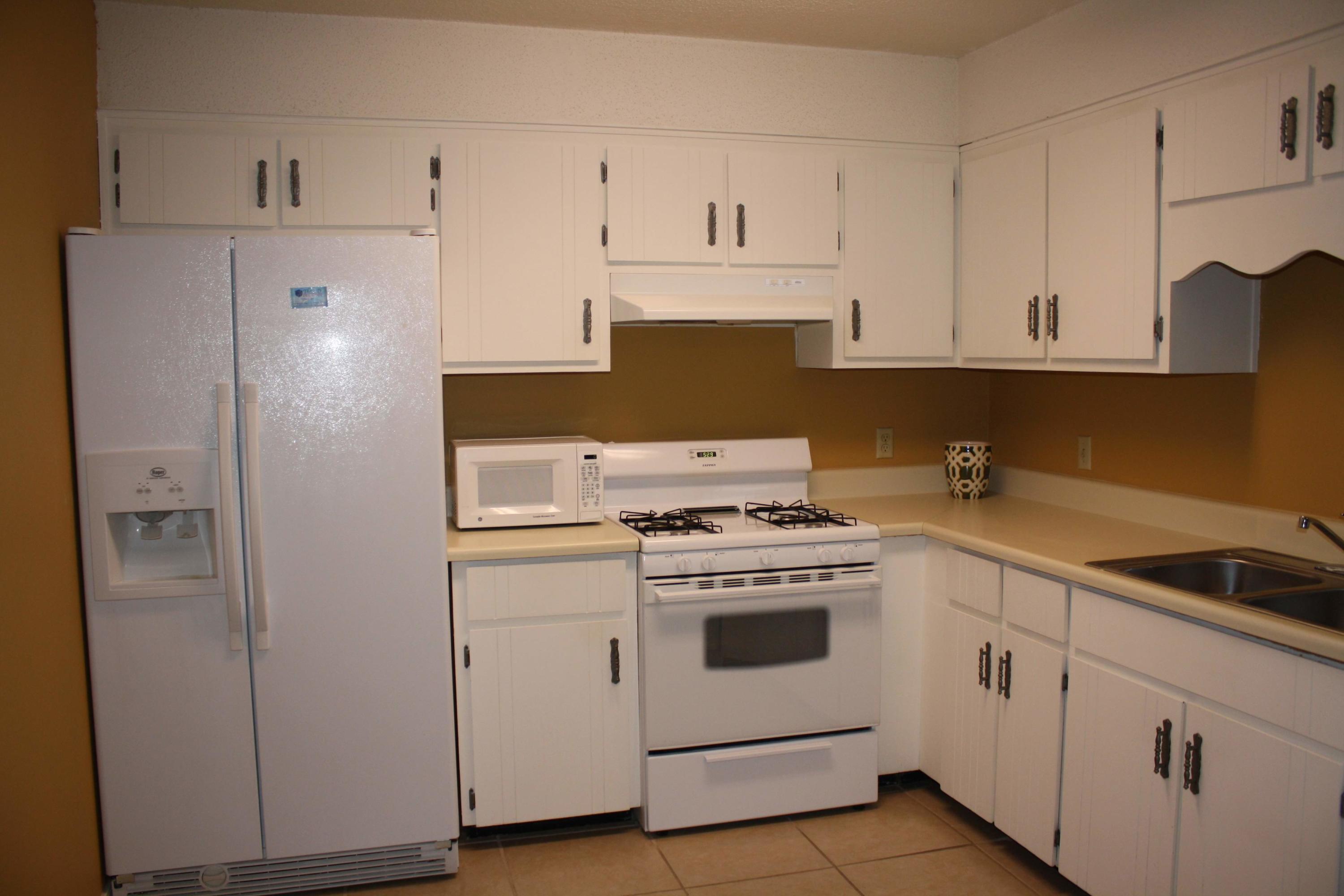 COUNTRYVIEW ESTATES 1ST ADDN - Residential Lease