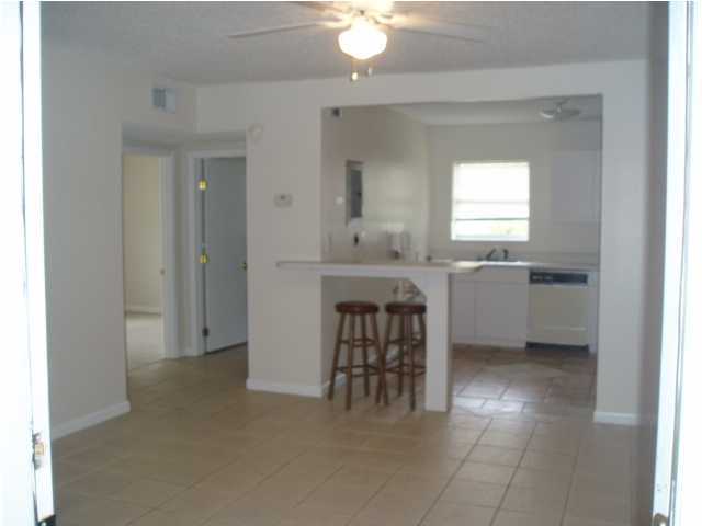 CINCO BAYOU - Residential Lease