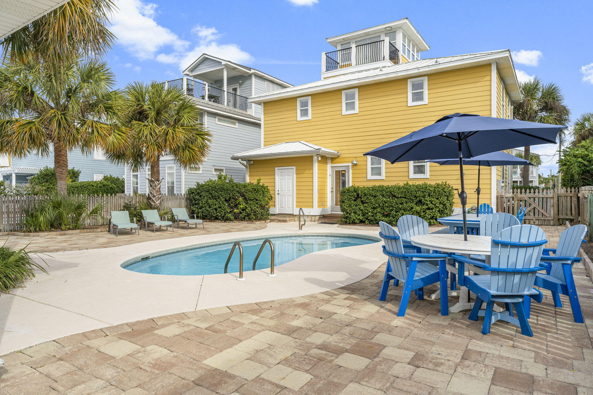 CRYSTAL BEACH - Residential