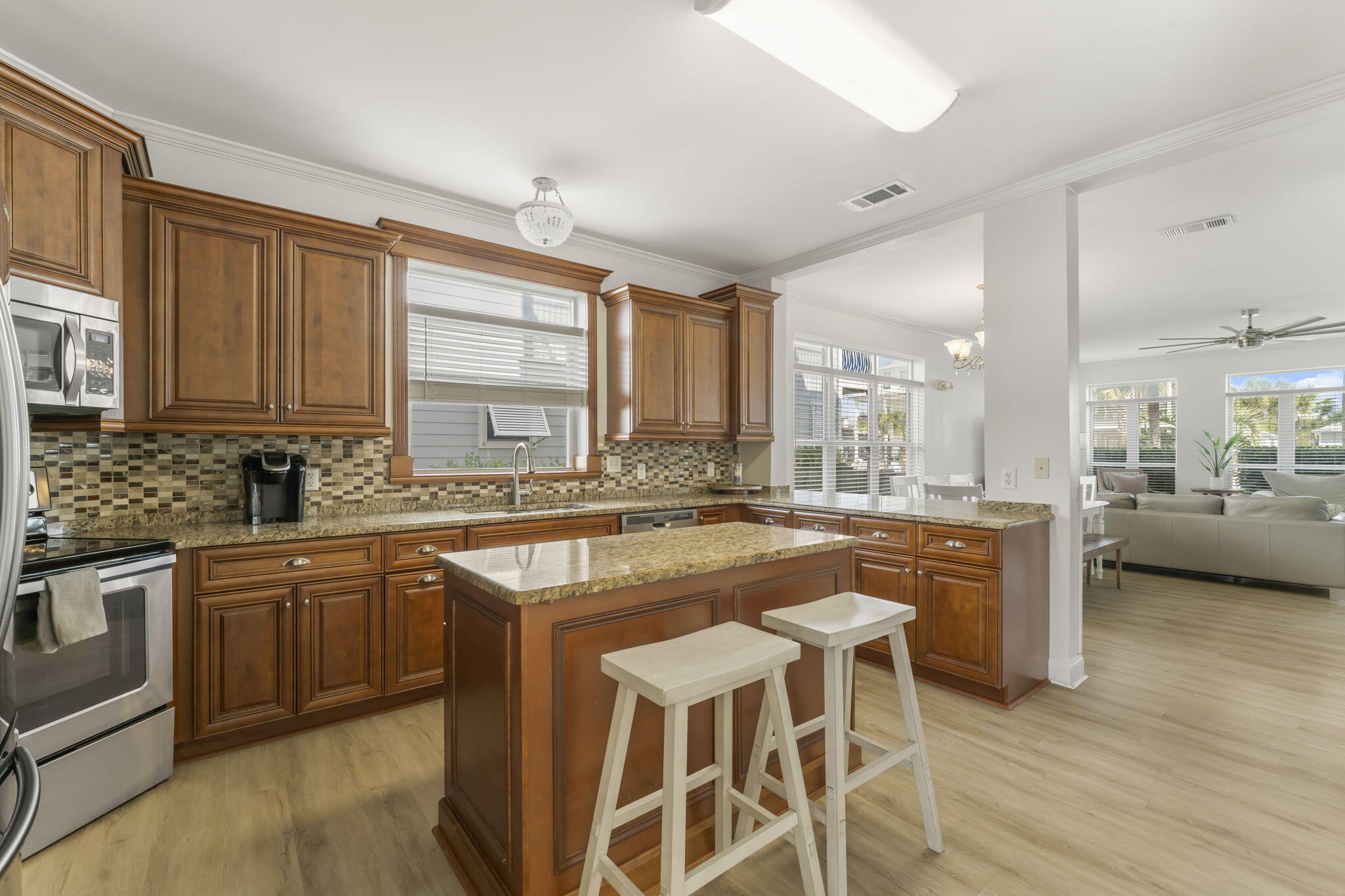 CRYSTAL BEACH - Residential
