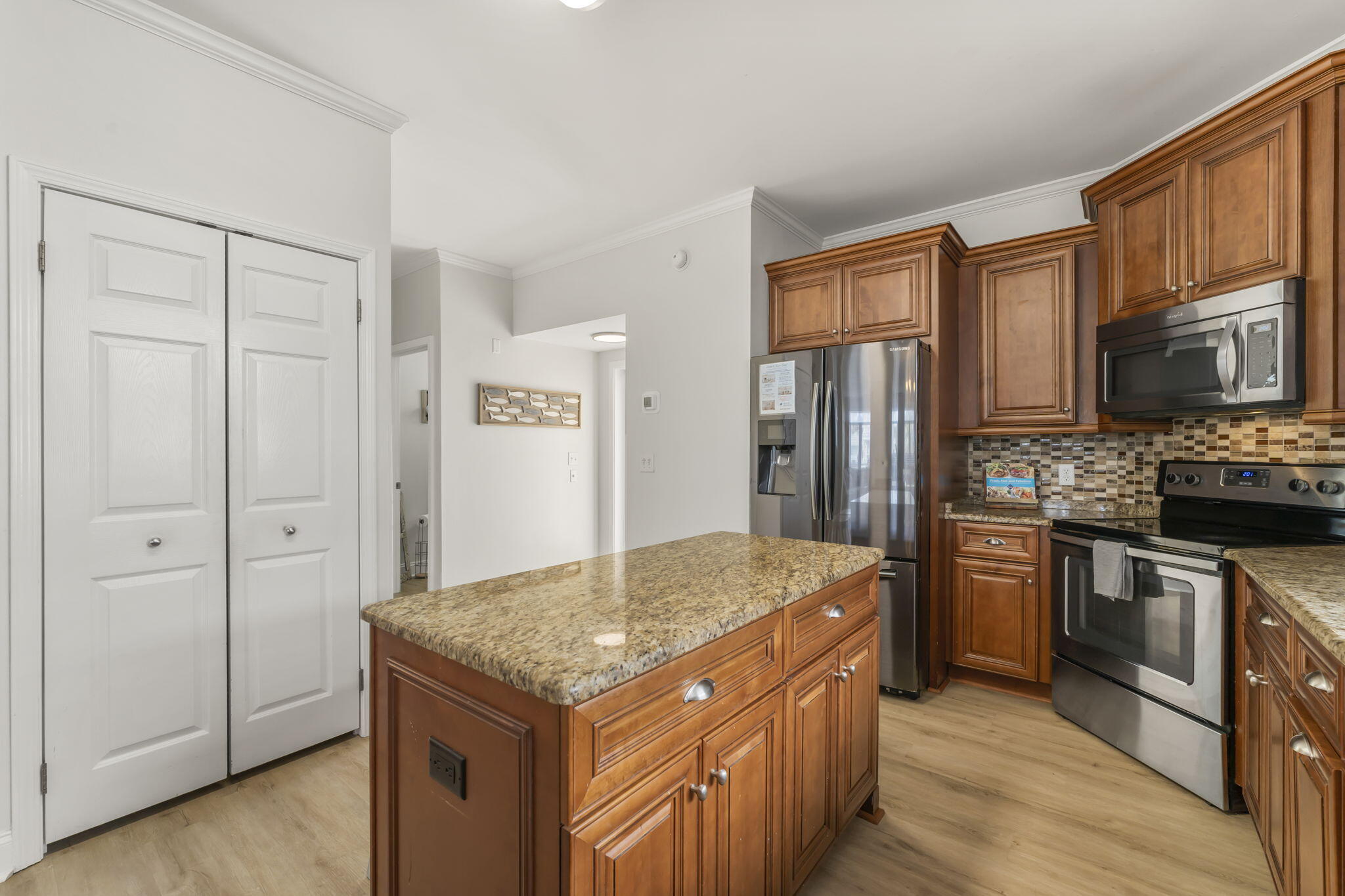 CRYSTAL BEACH - Residential