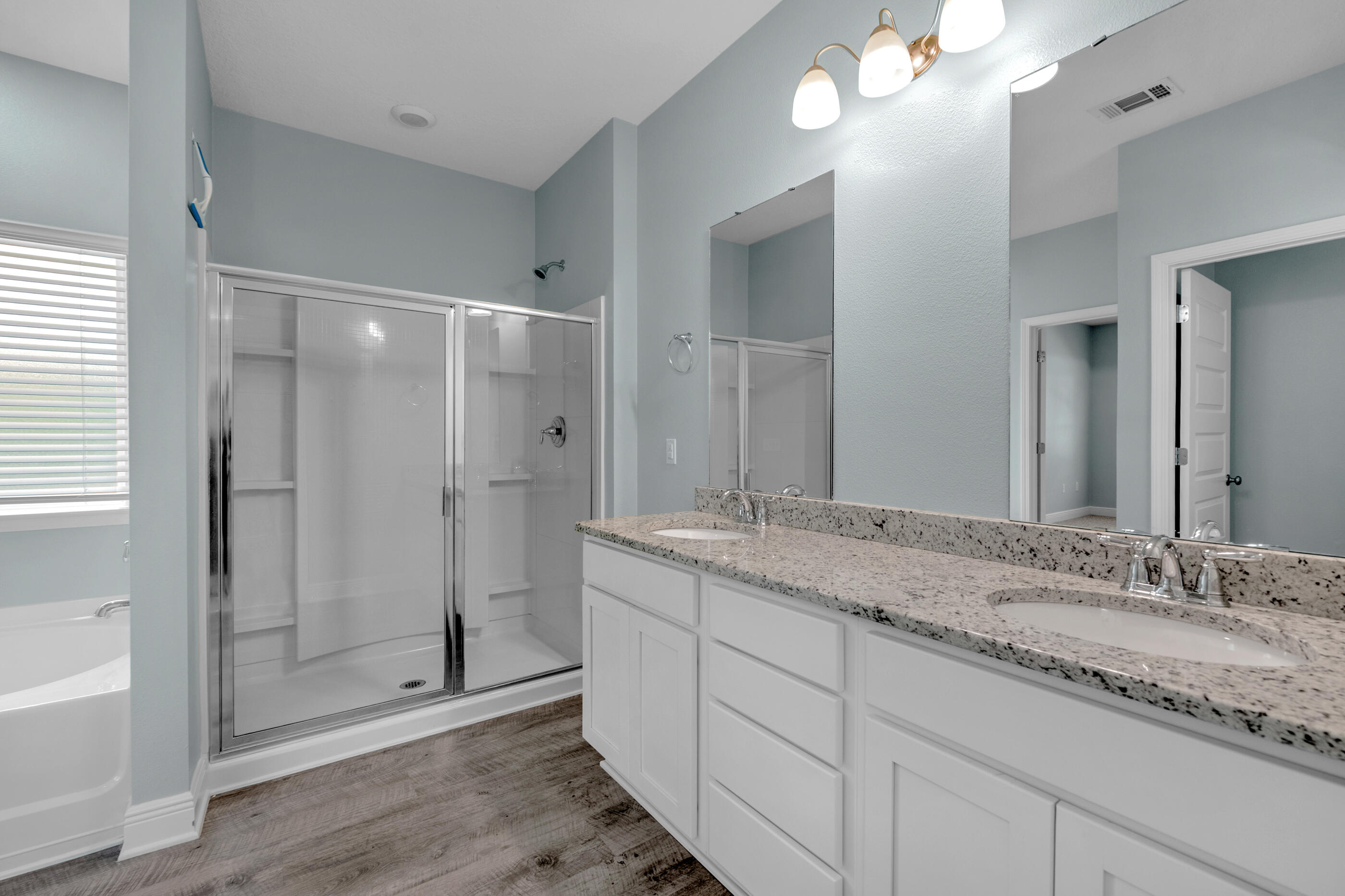 HERITAGE OAKS - Residential Lease