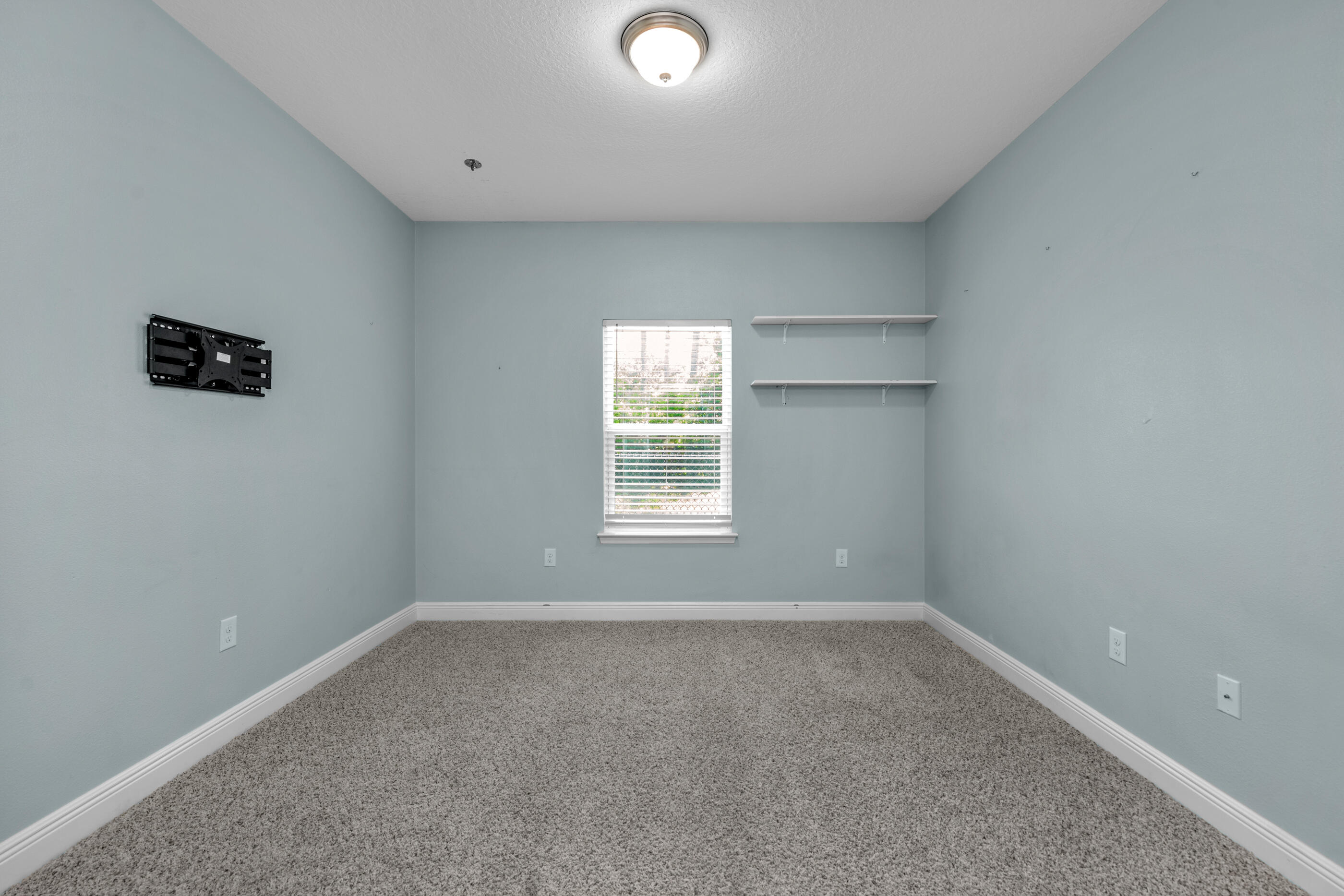HERITAGE OAKS - Residential Lease