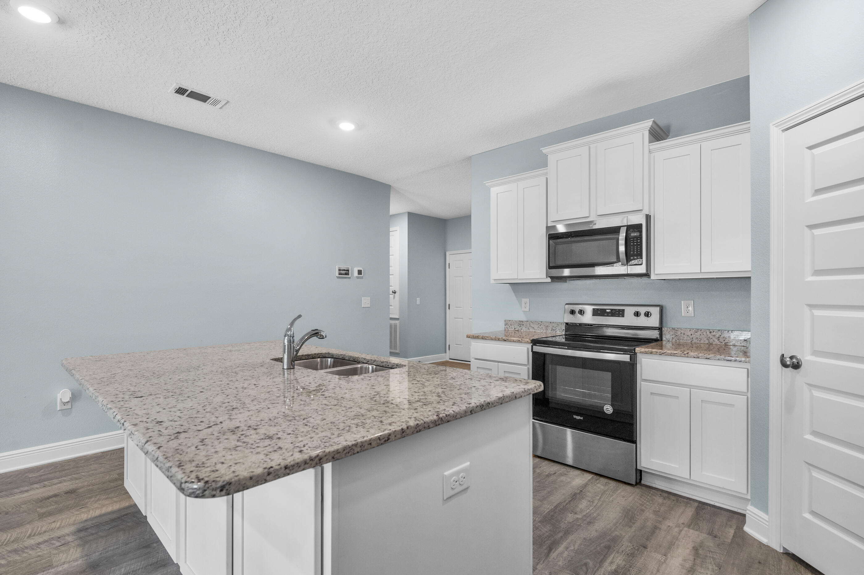 HERITAGE OAKS - Residential Lease
