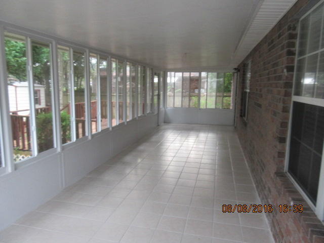 PORT DIXIE - Residential Lease