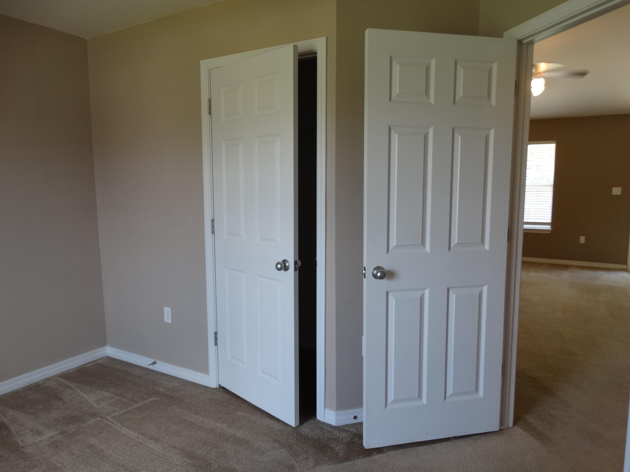 IRON GATE SUBD PHASE II - Residential Lease
