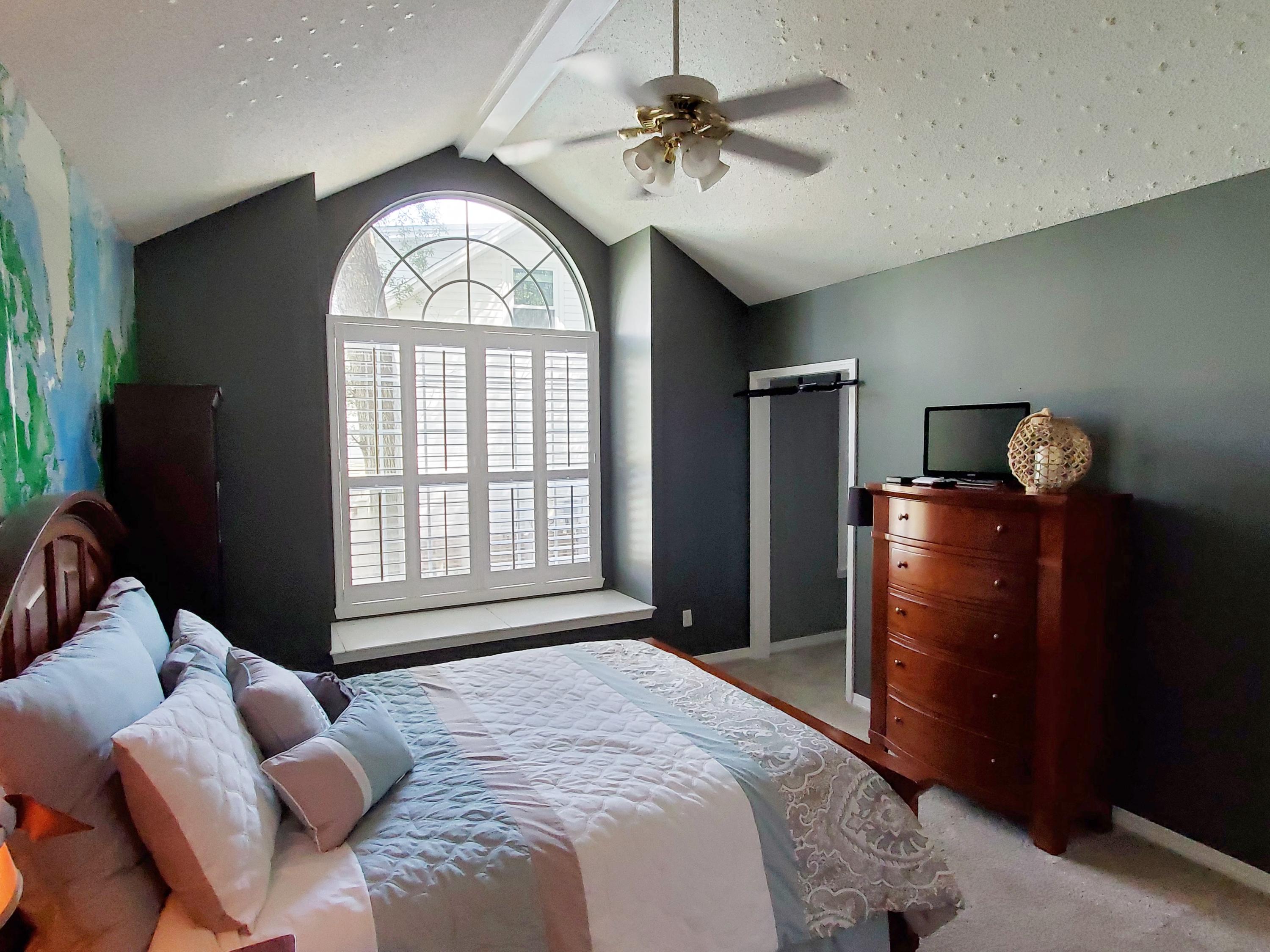 BOLTONS LANDING - Residential