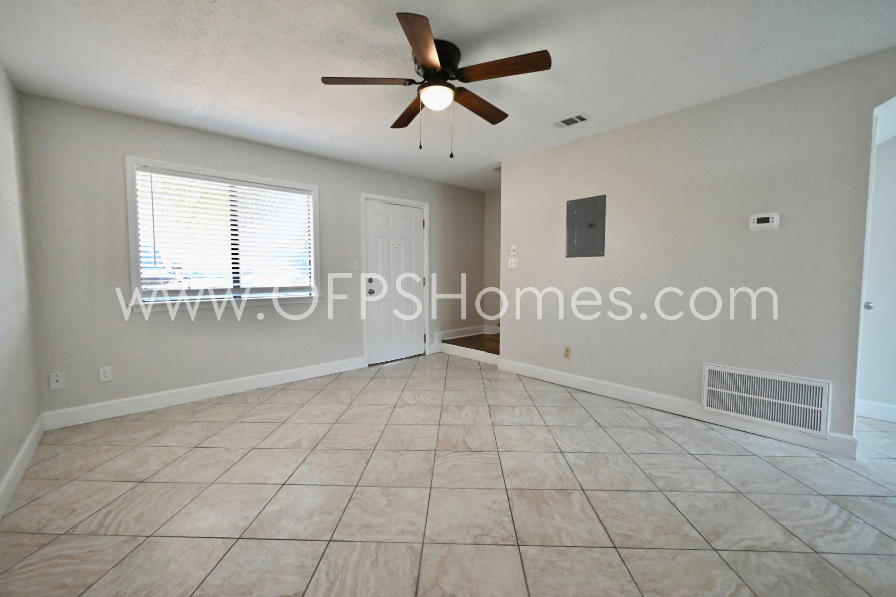 INDIAN HILLS - Residential Lease