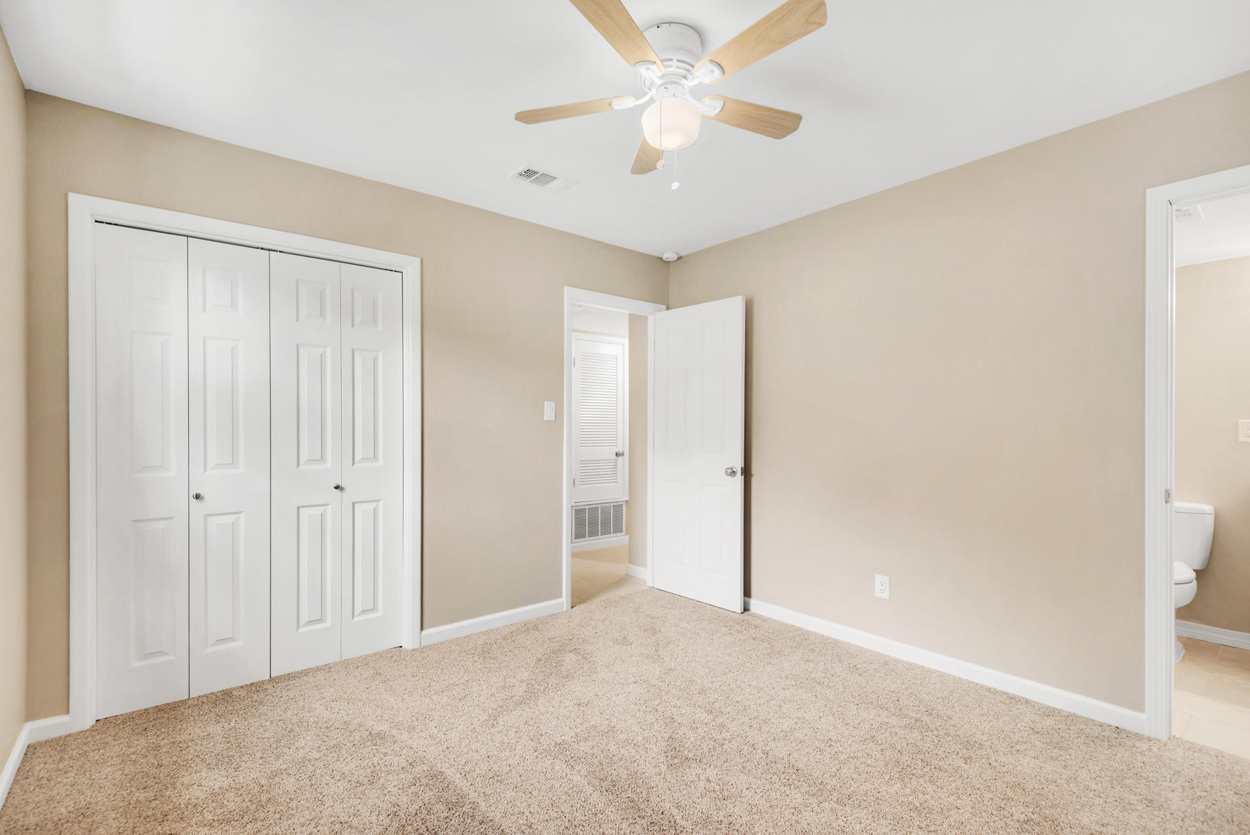HOWARD S/D LOT 24 - Residential