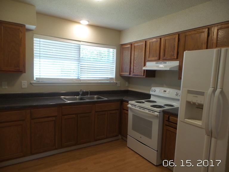 PEPPERTREE - Residential Lease