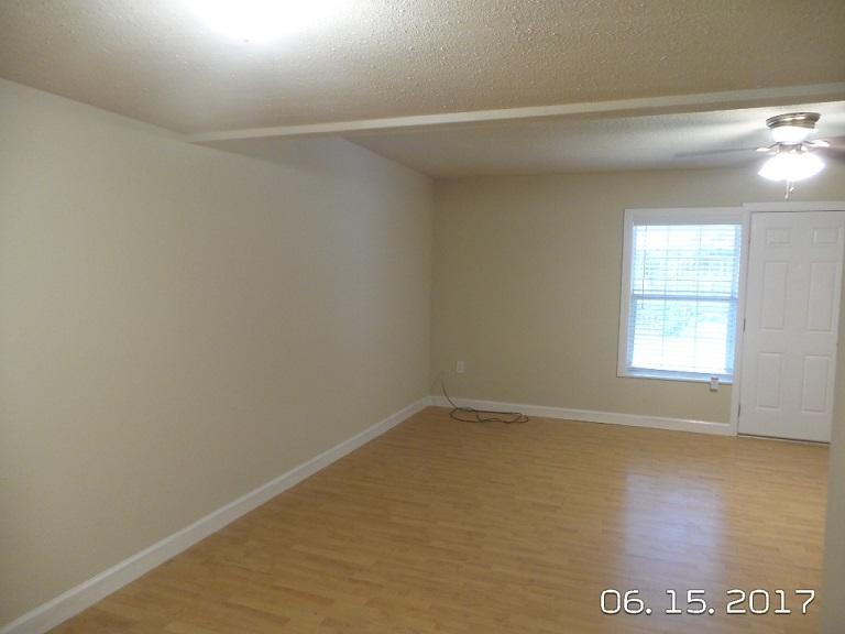 PEPPERTREE - Residential Lease