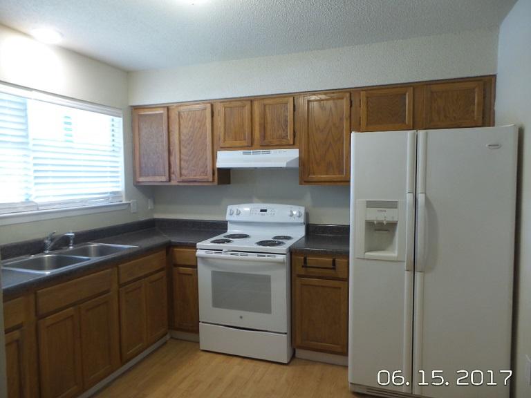 PEPPERTREE - Residential Lease