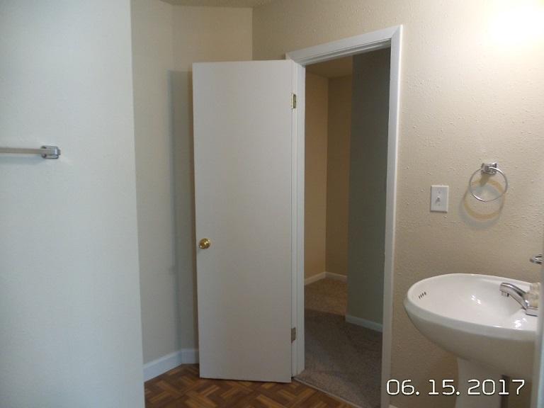 PEPPERTREE - Residential Lease