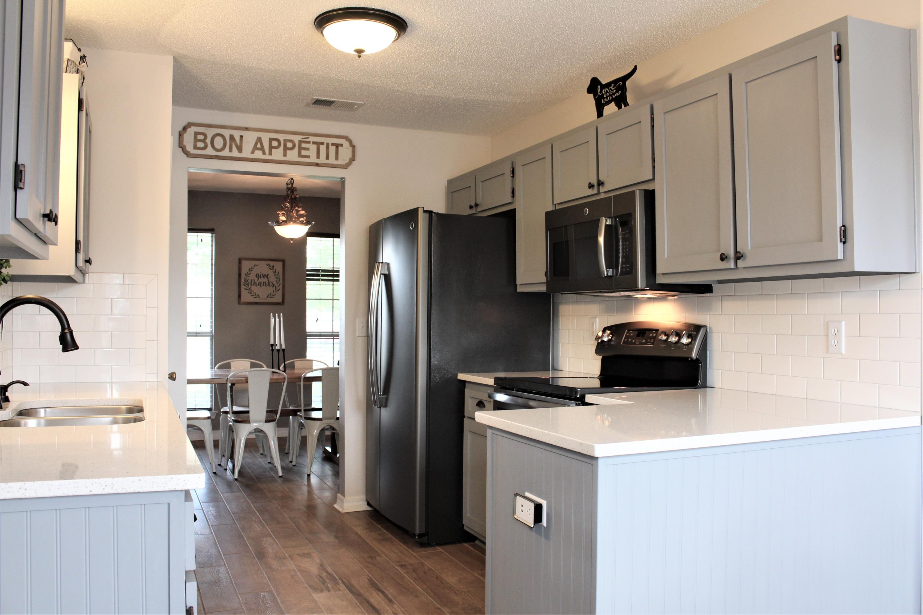 SANDALWOOD - Residential Lease