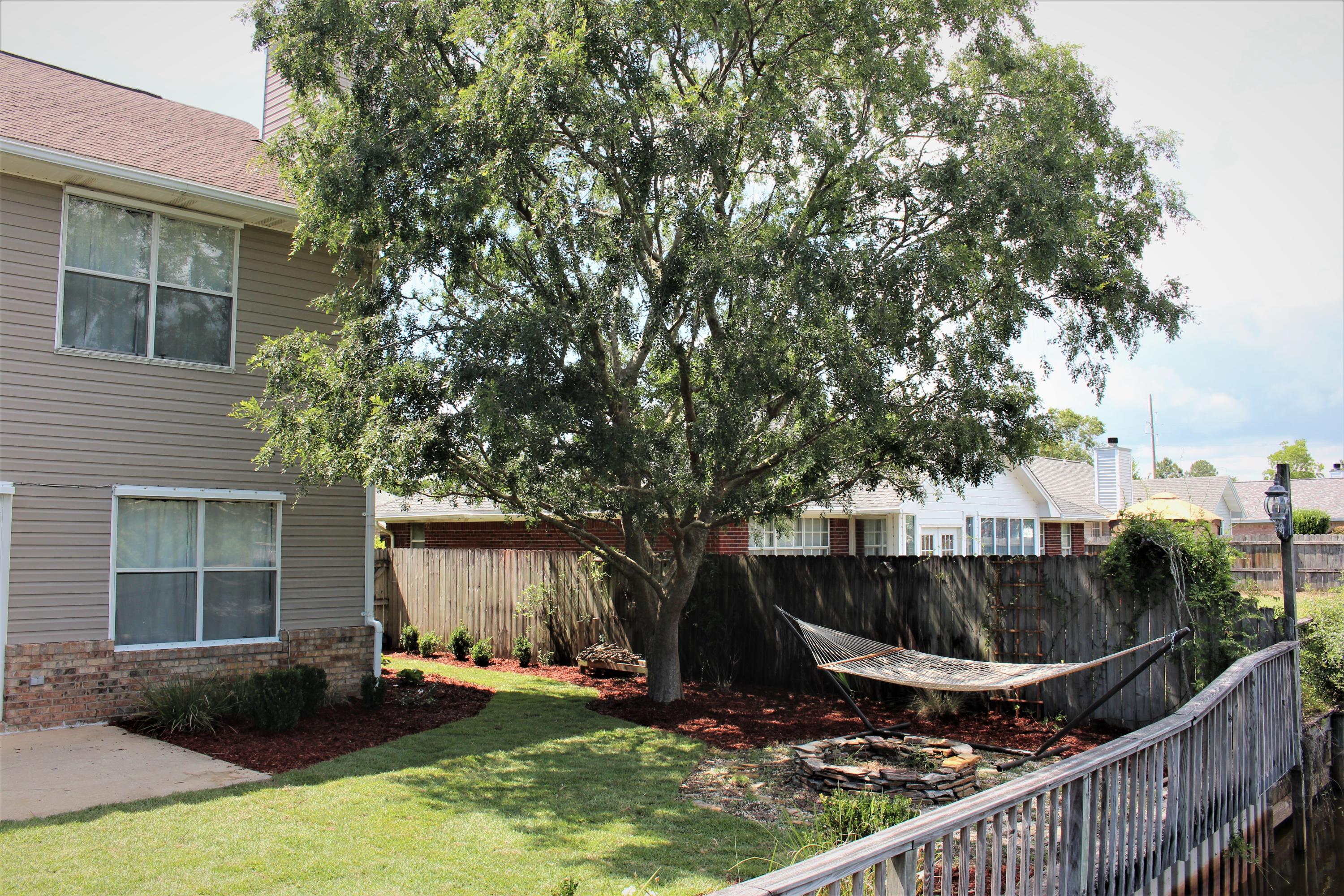 SANDALWOOD - Residential Lease