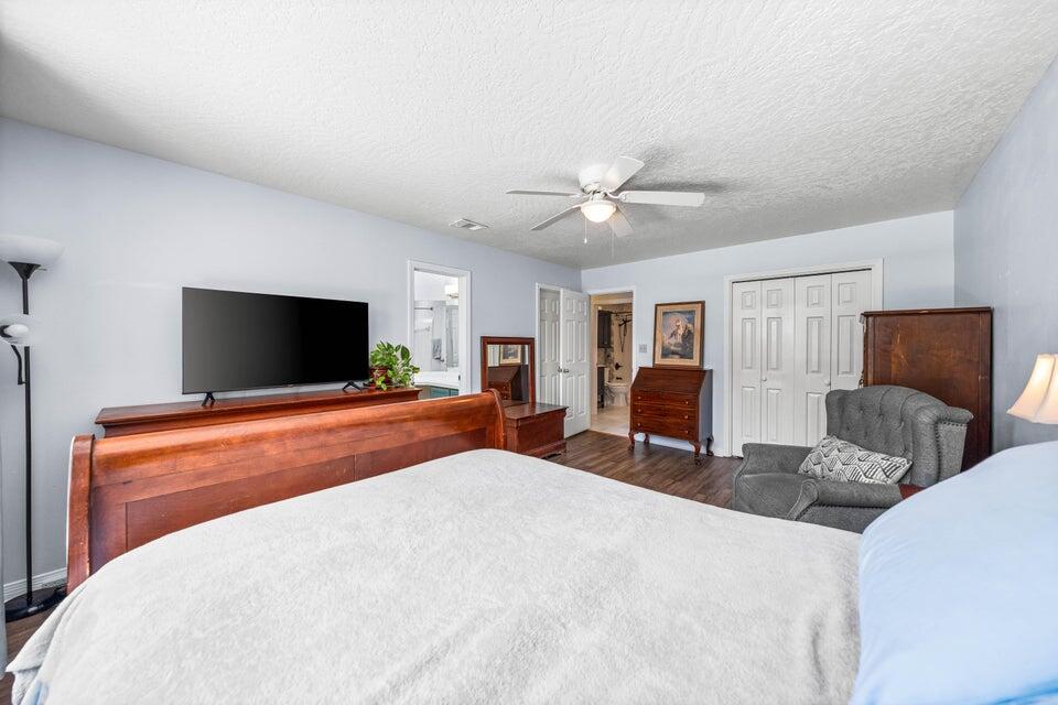 RIDGE WOOD MANOR - Residential Lease