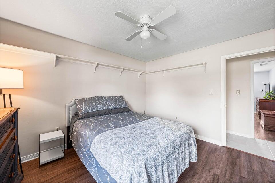 RIDGE WOOD MANOR - Residential Lease