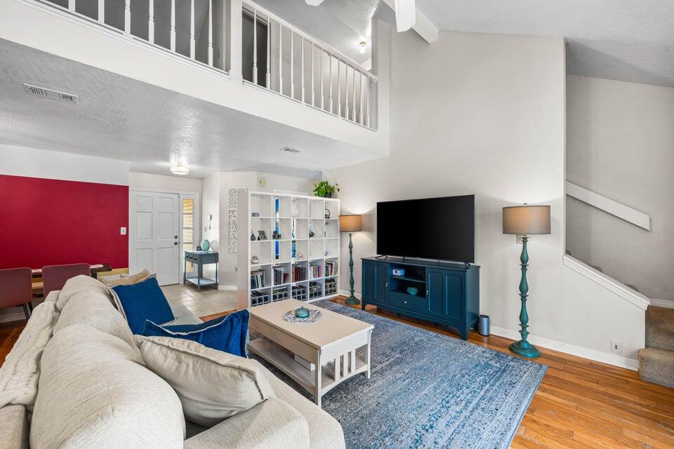 RIDGE WOOD MANOR - Residential Lease