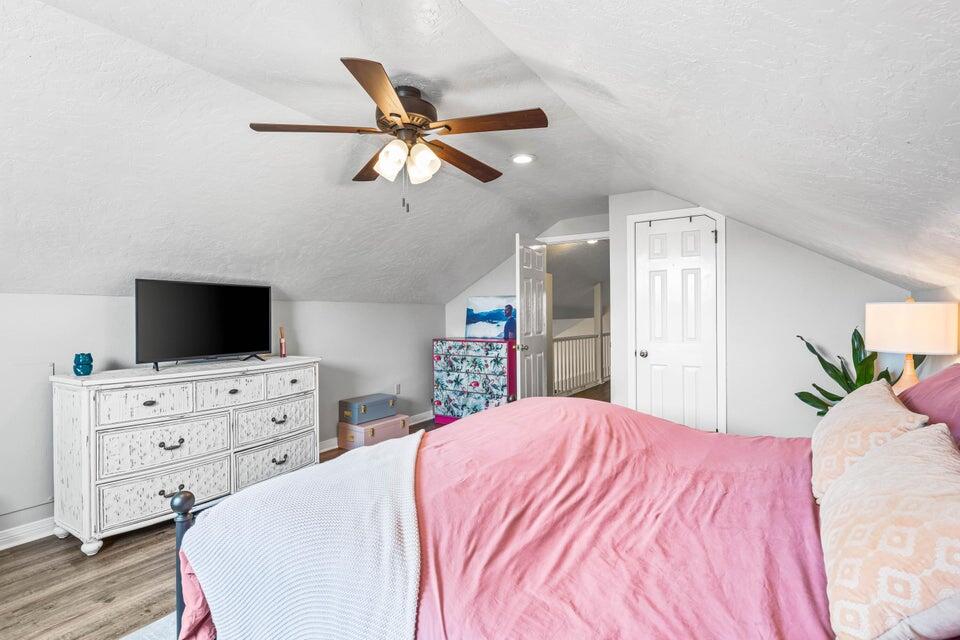 RIDGE WOOD MANOR - Residential Lease