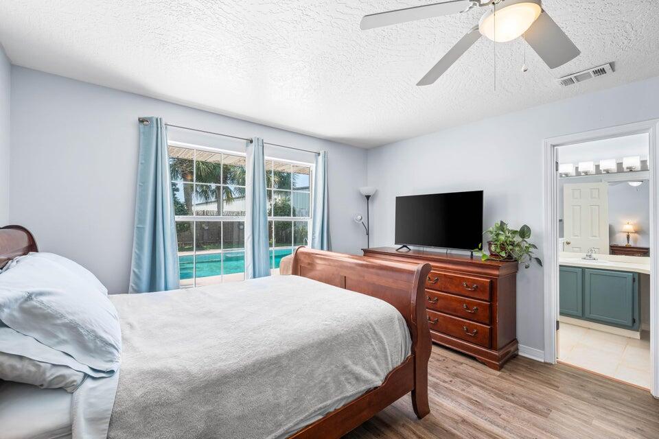 RIDGE WOOD MANOR - Residential Lease