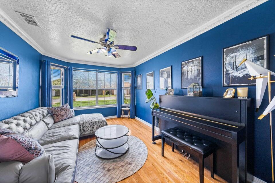 RIDGE WOOD MANOR - Residential Lease
