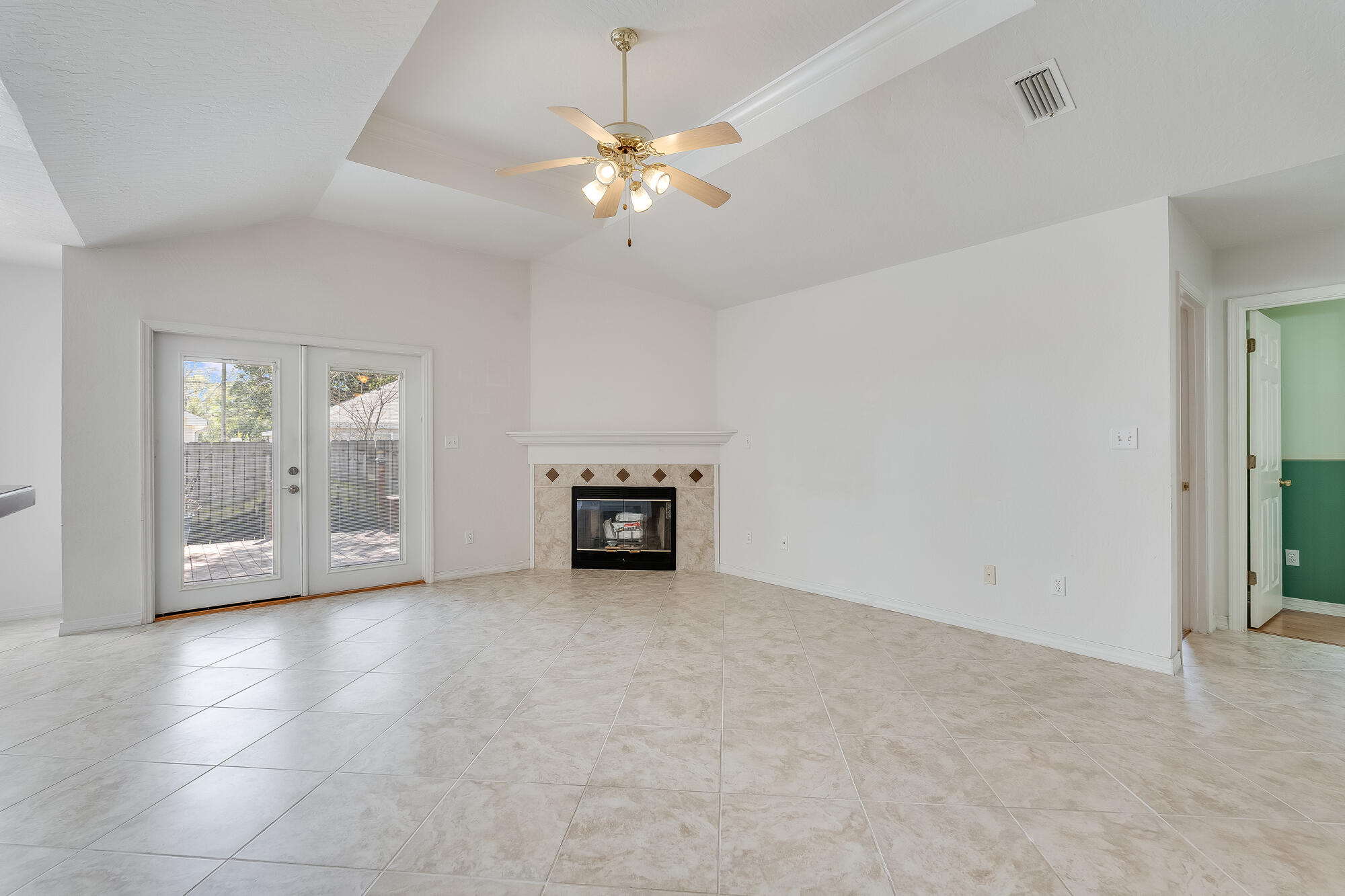 The perfect first home does not exis... Would you check out this FLOORPLAN?!?! This dreamy 3 bedroom 2 bathroom single story home with a two car garage and enough yard-space for activities has been cared for and cleaned with YOU in mind! Centrally located in FWB this home is just two miles from the HCA hospital and five miles to the beach! Book your private showing today!