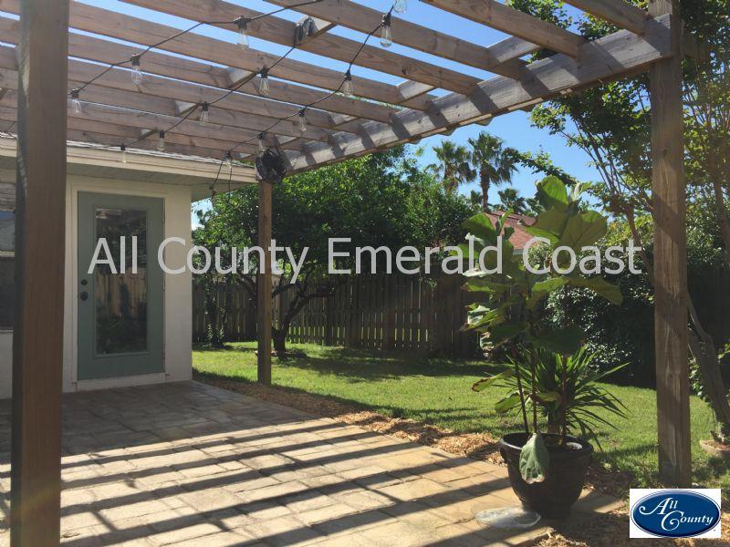 BAYSIDE - Residential Lease
