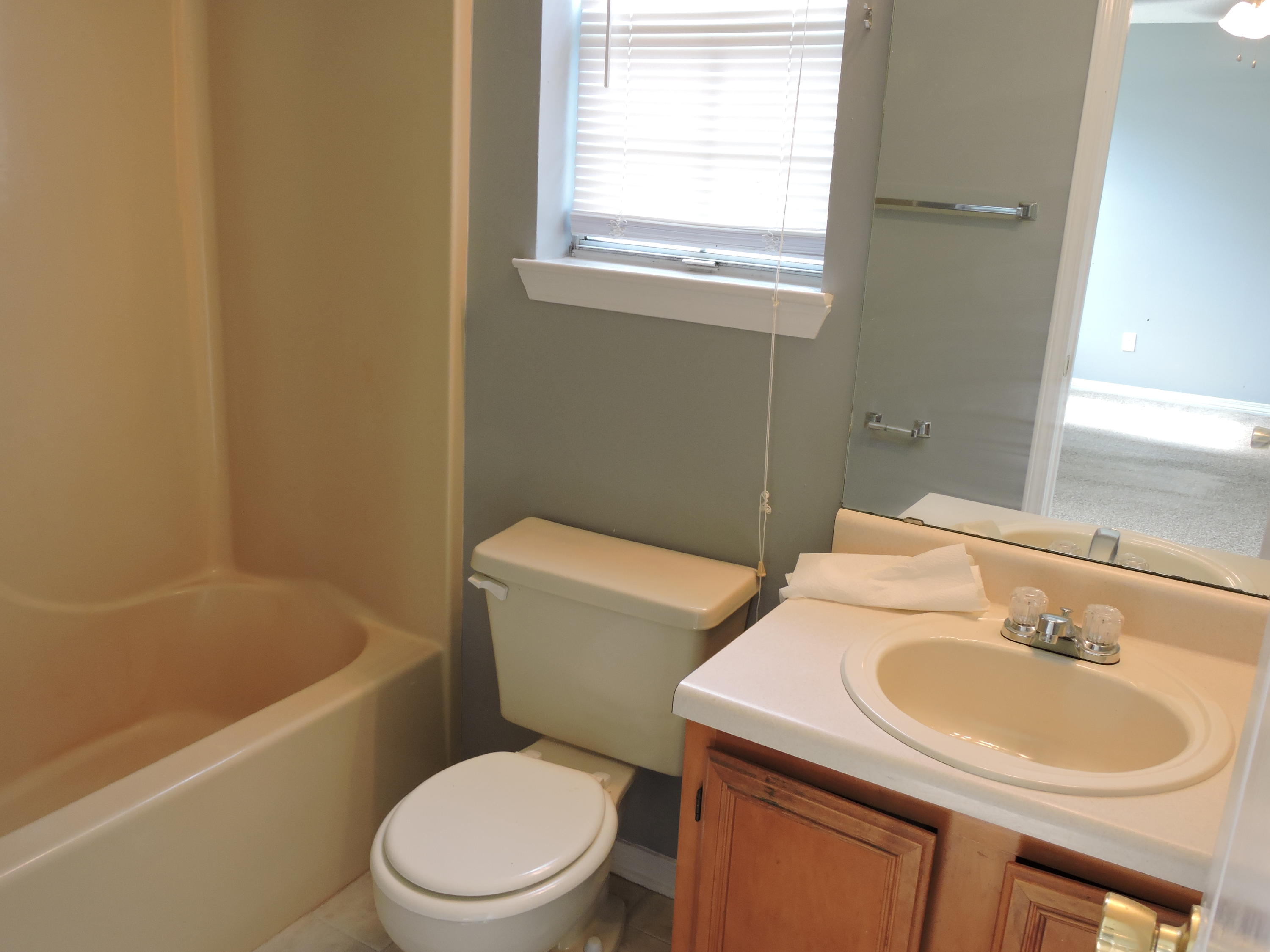 SOUTHWAY ESTATES 1ST ADDN - Residential Lease